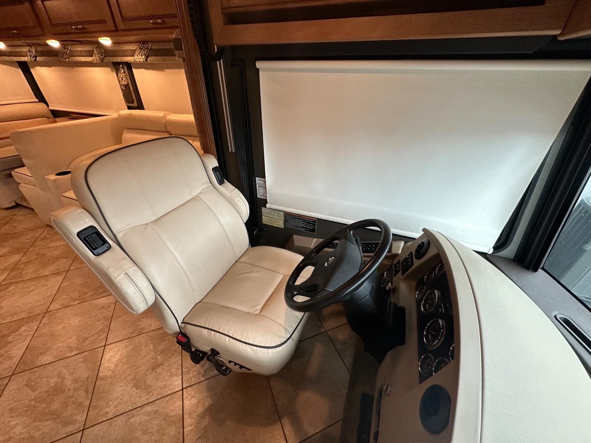 2017 Winnebago 2017 Winnebago Forza - thumbnail 10