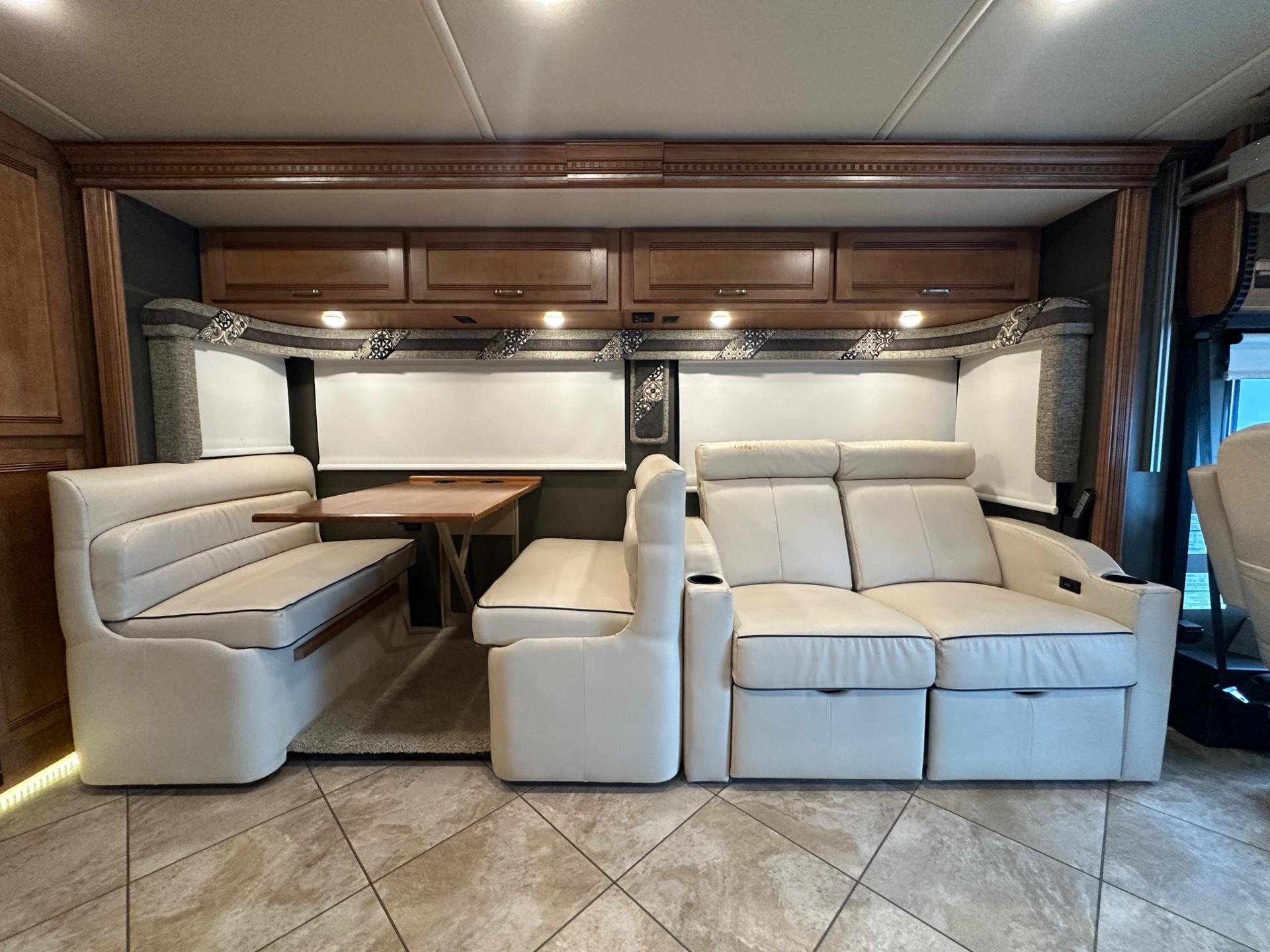 2017 Winnebago 2017 Winnebago Forza - thumbnail 14