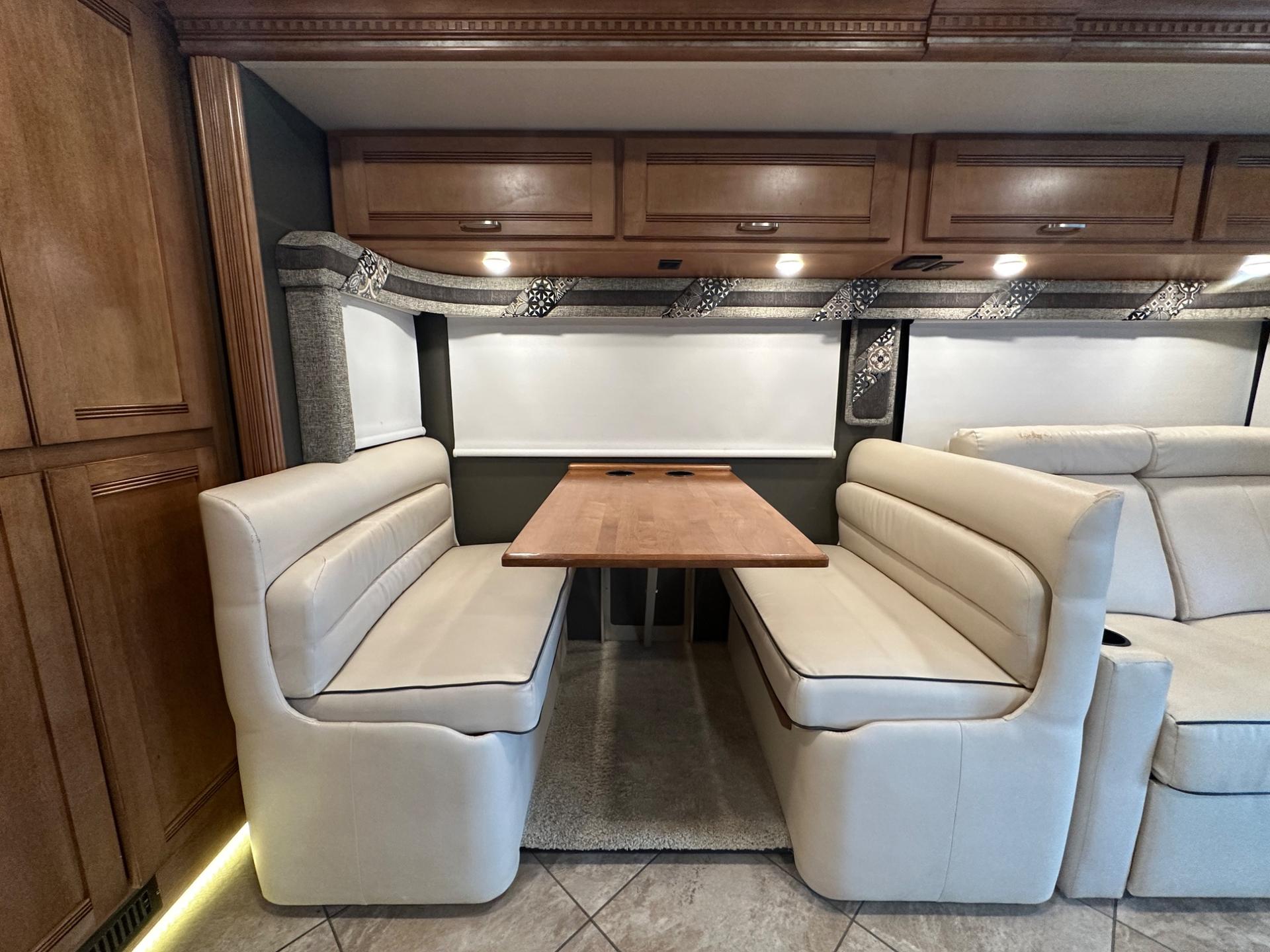 2017 Winnebago 2017 Winnebago Forza - thumbnail 16