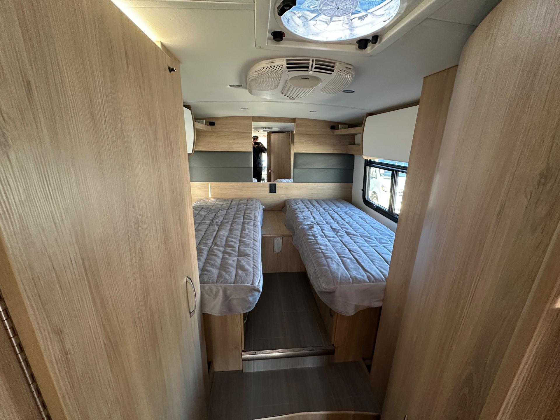 2020 Leisure Travel Vans 2020 Leisure Travel Vans Wonder - thumbnail 18