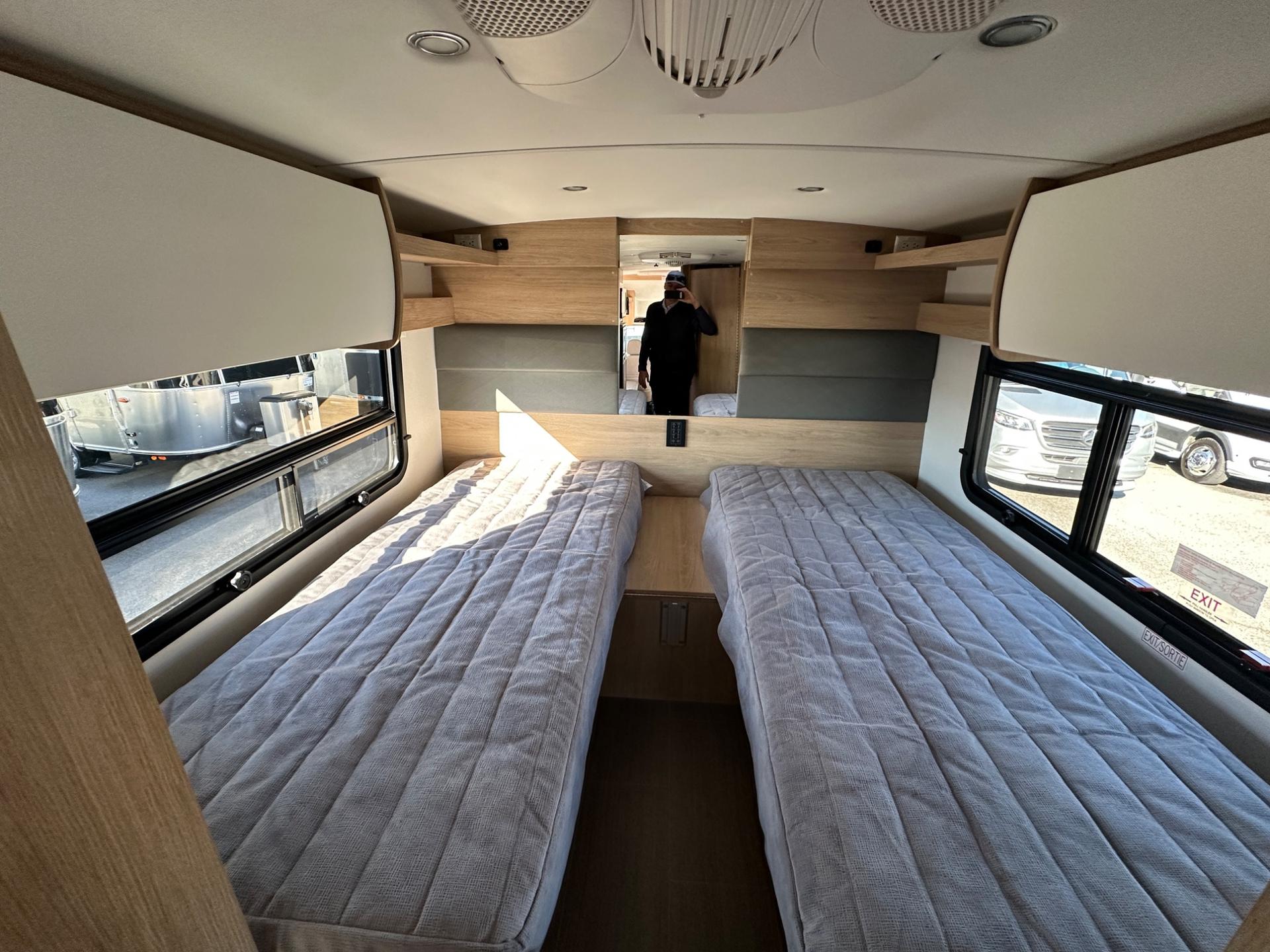 2020 Leisure Travel Vans 2020 Leisure Travel Vans Wonder - thumbnail 19