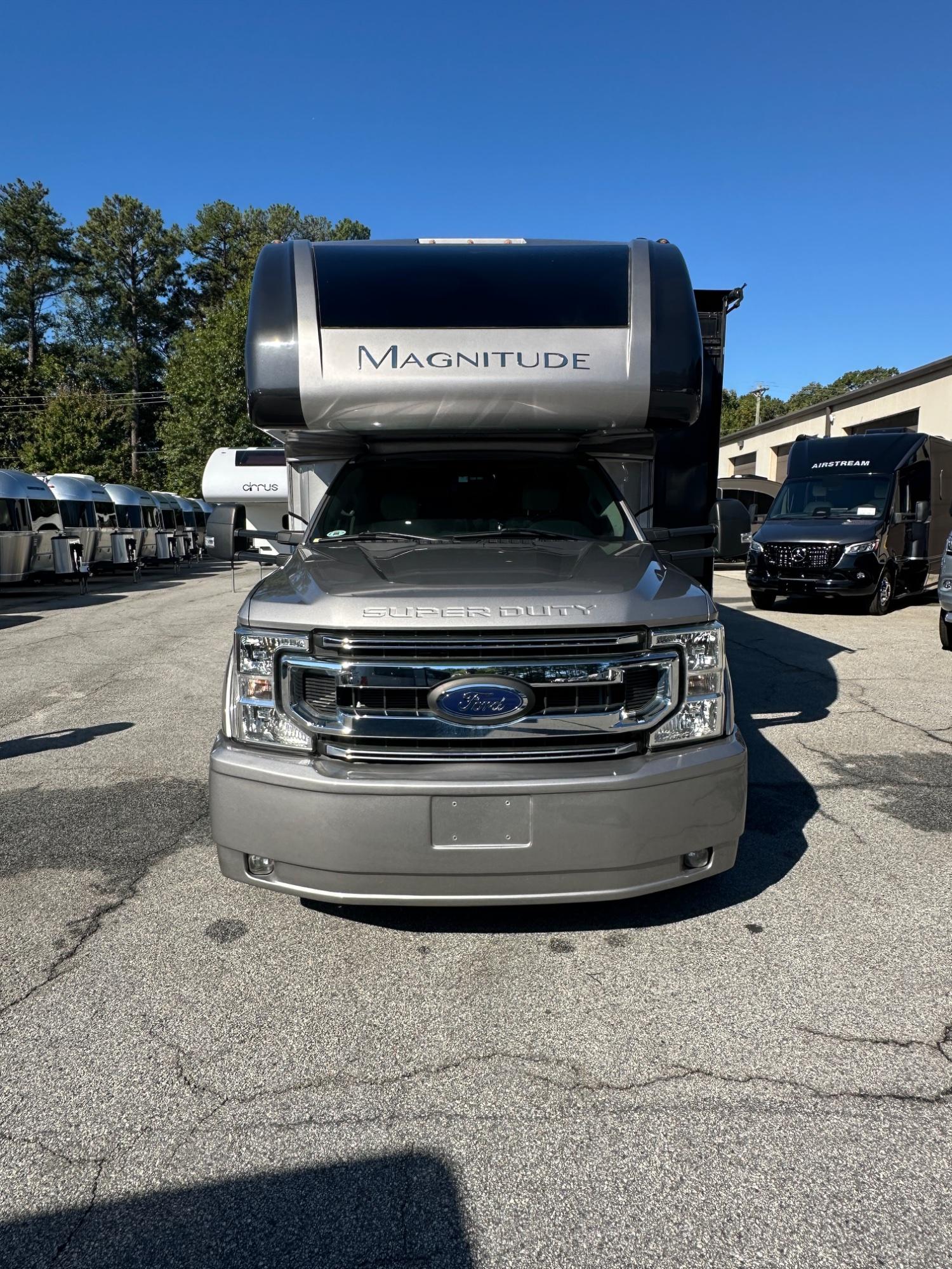 2022 Thor Motor Coach Magnitude SV34