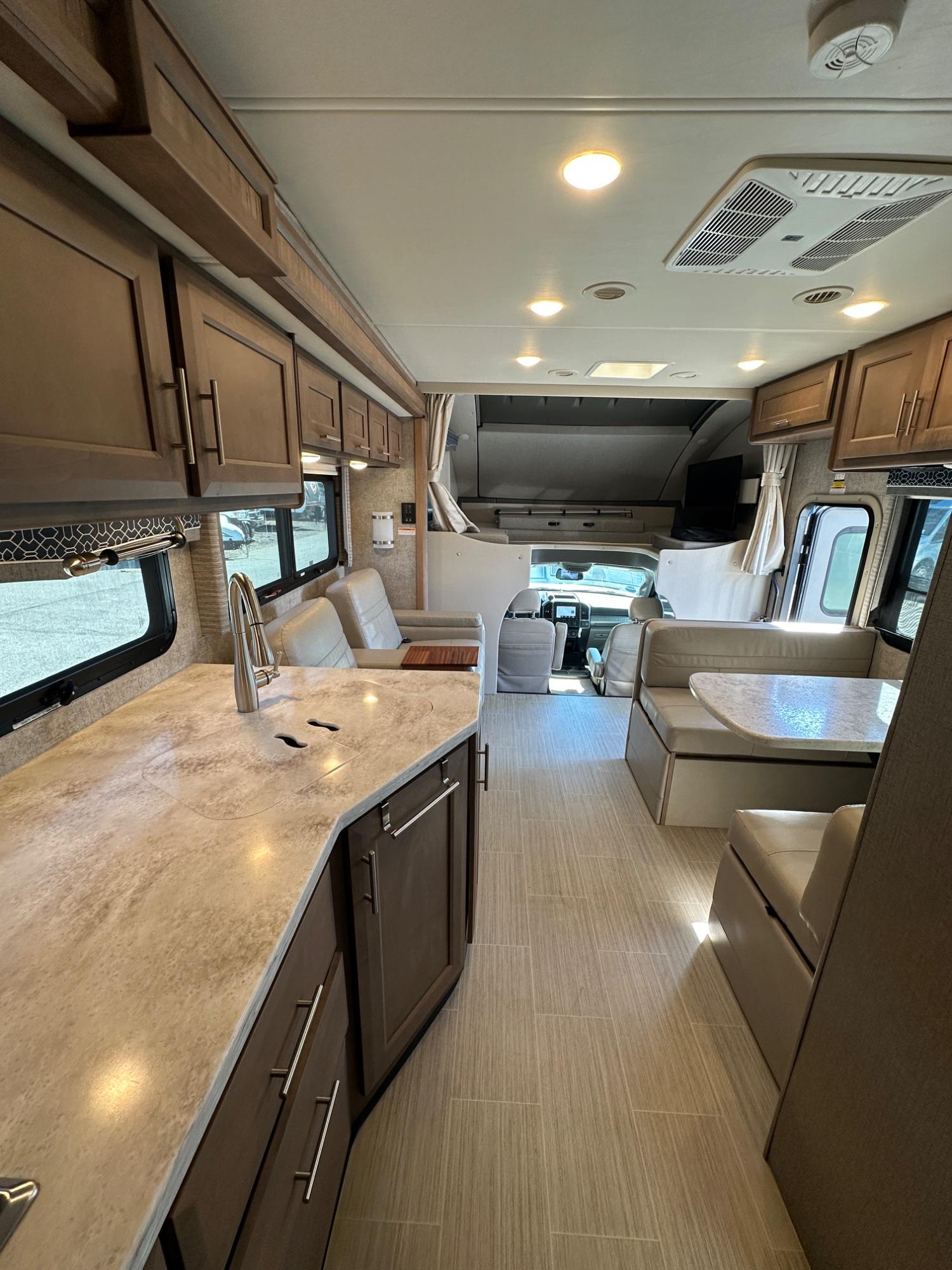 2022 Thor Motor Coach 2022 Thor Motor Coach Magnitude - thumbnail 19