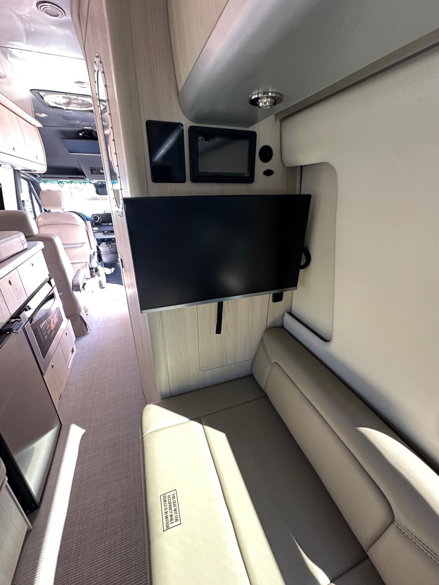 2026 Airstream 2026 Airstream Interstate - thumbnail 28