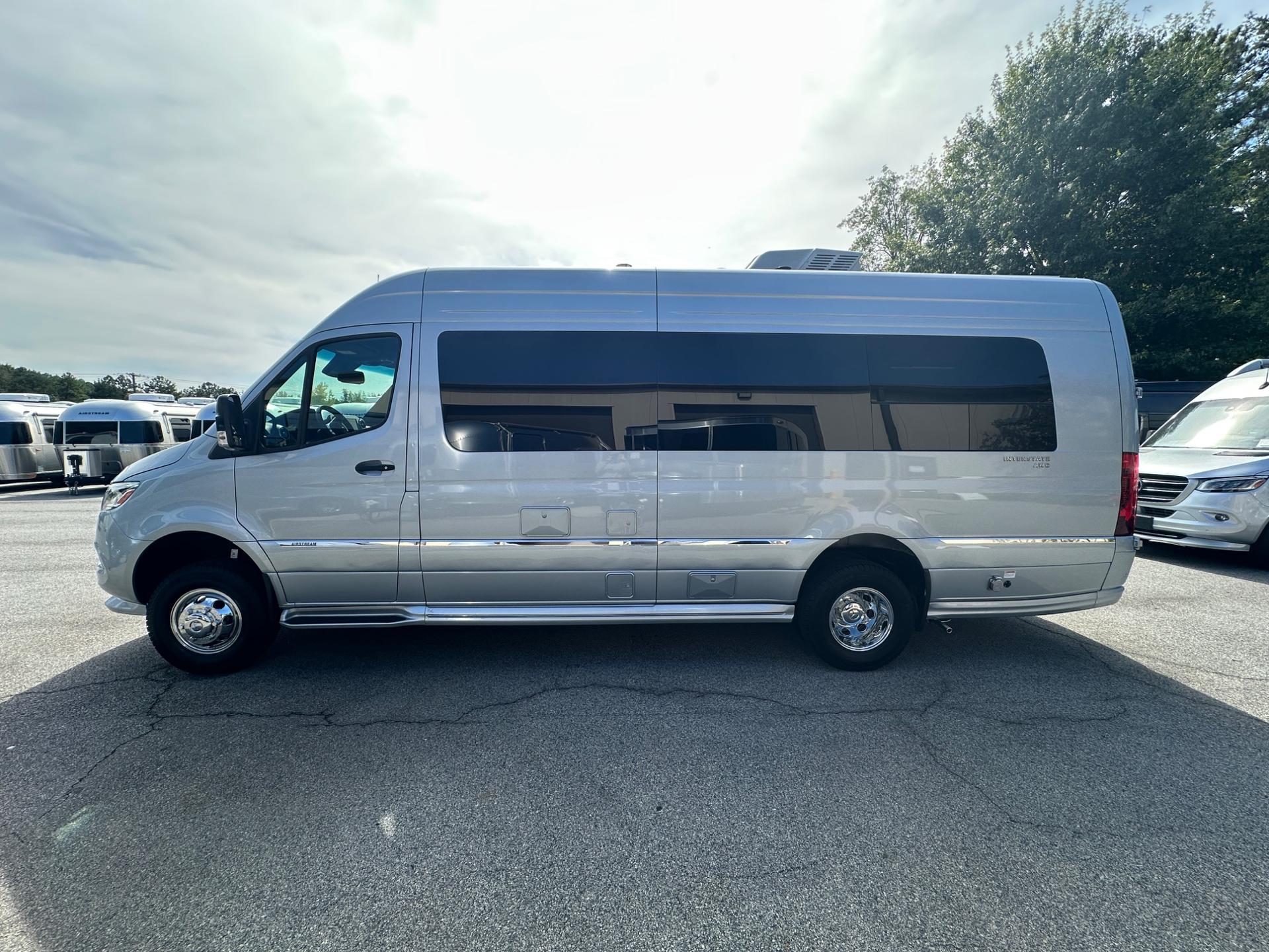 2026 Airstream 2026 Airstream Interstate - thumbnail 9