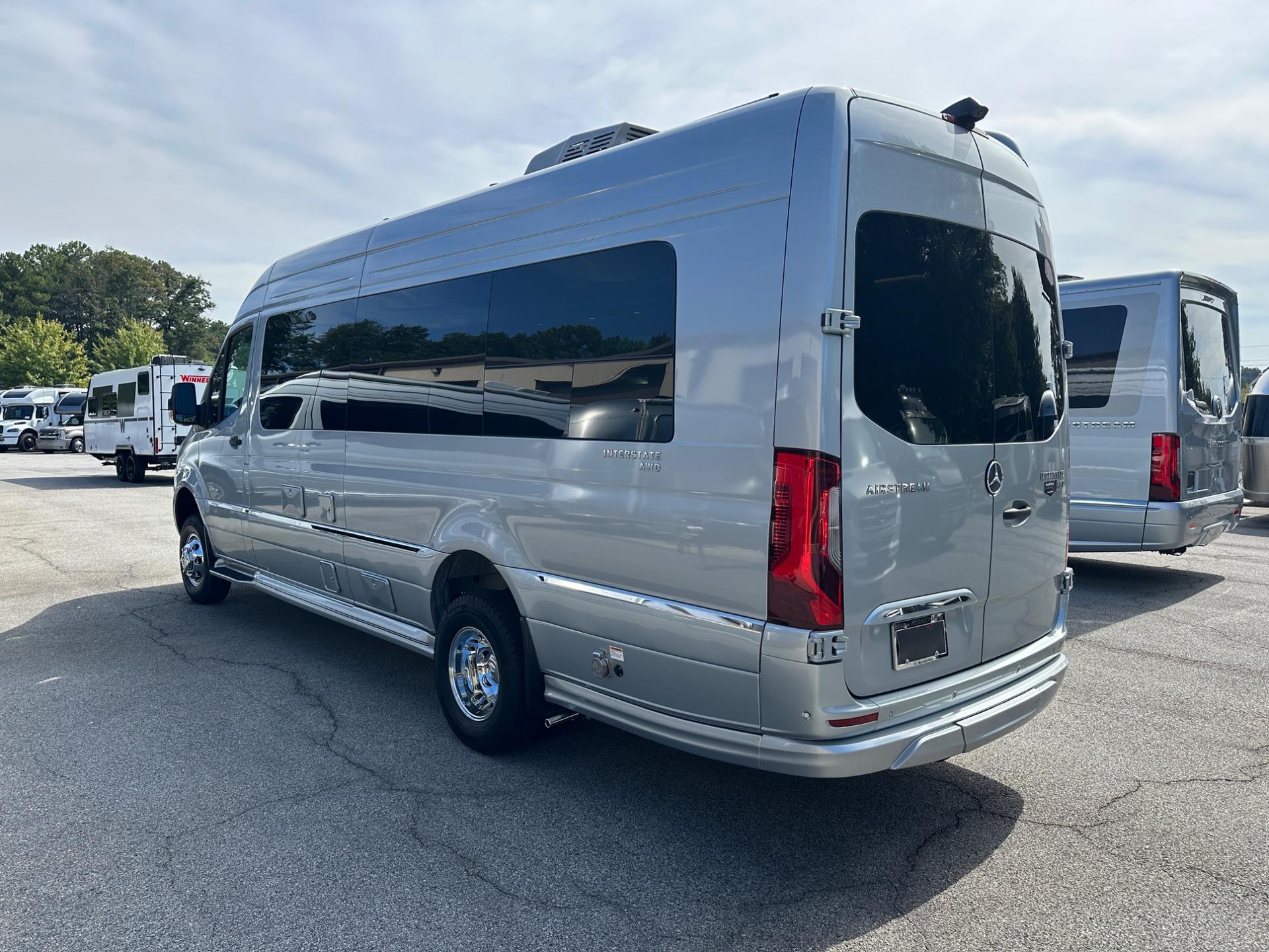 2026 Airstream 2026 Airstream Interstate - thumbnail 8