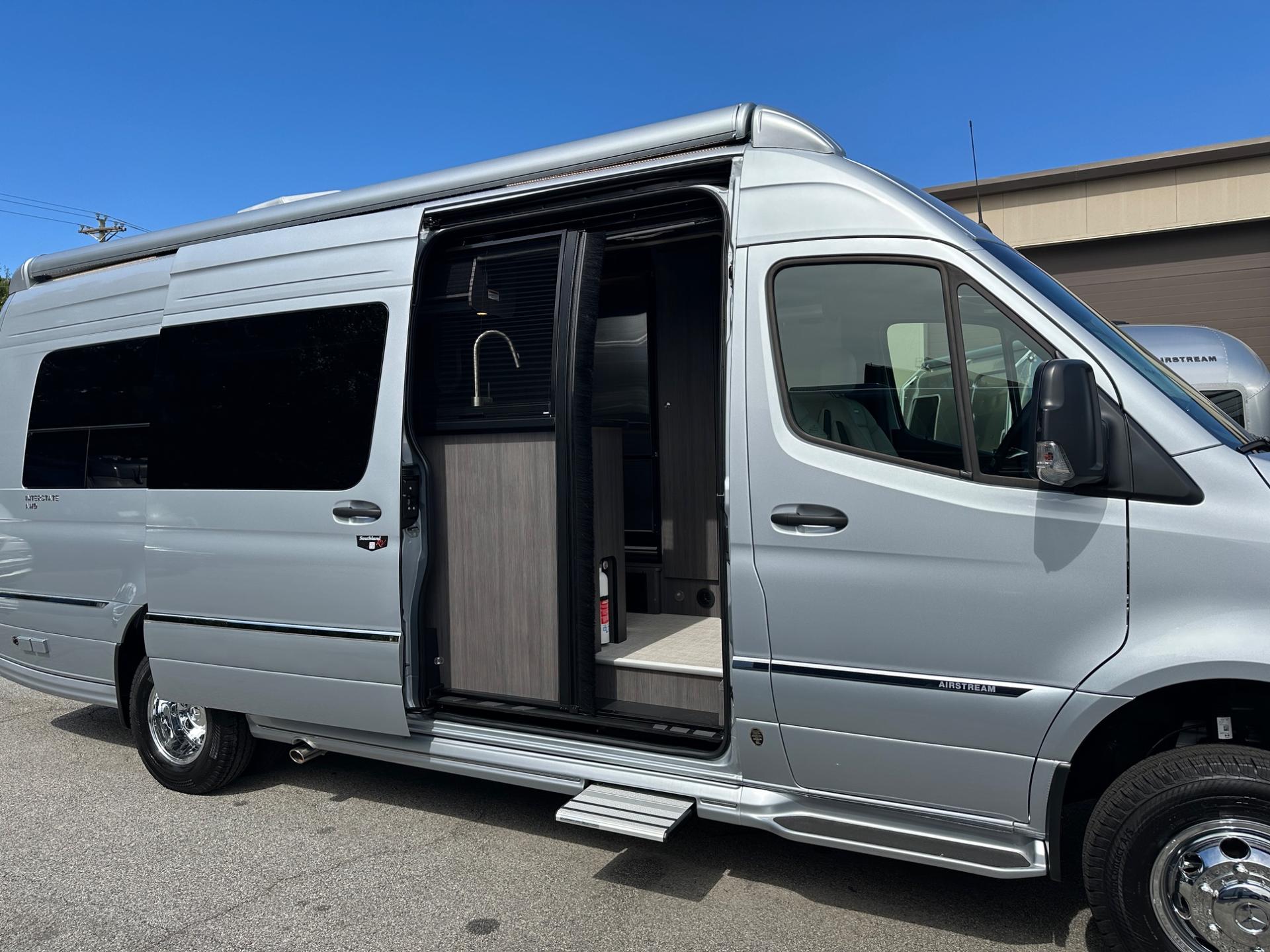 2026 Airstream 2026 Airstream Interstate - thumbnail 12