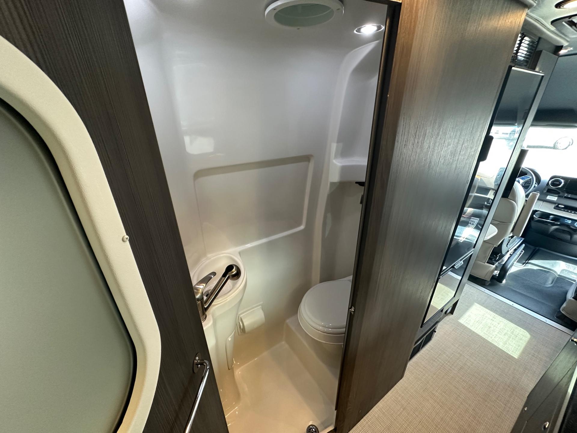 2026 Airstream 2026 Airstream Interstate - thumbnail 36