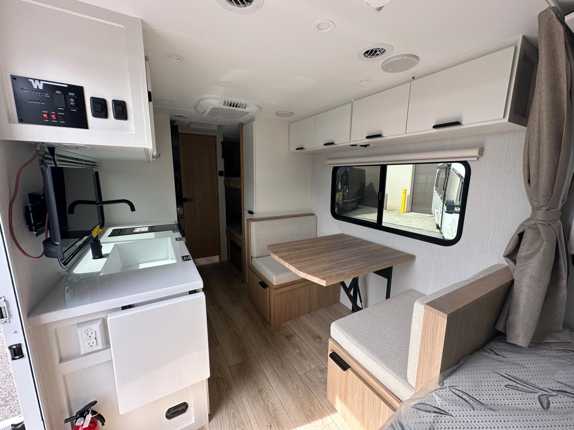 2027 Winnebago 2027 Winnebago Micro Minnie - thumbnail 18