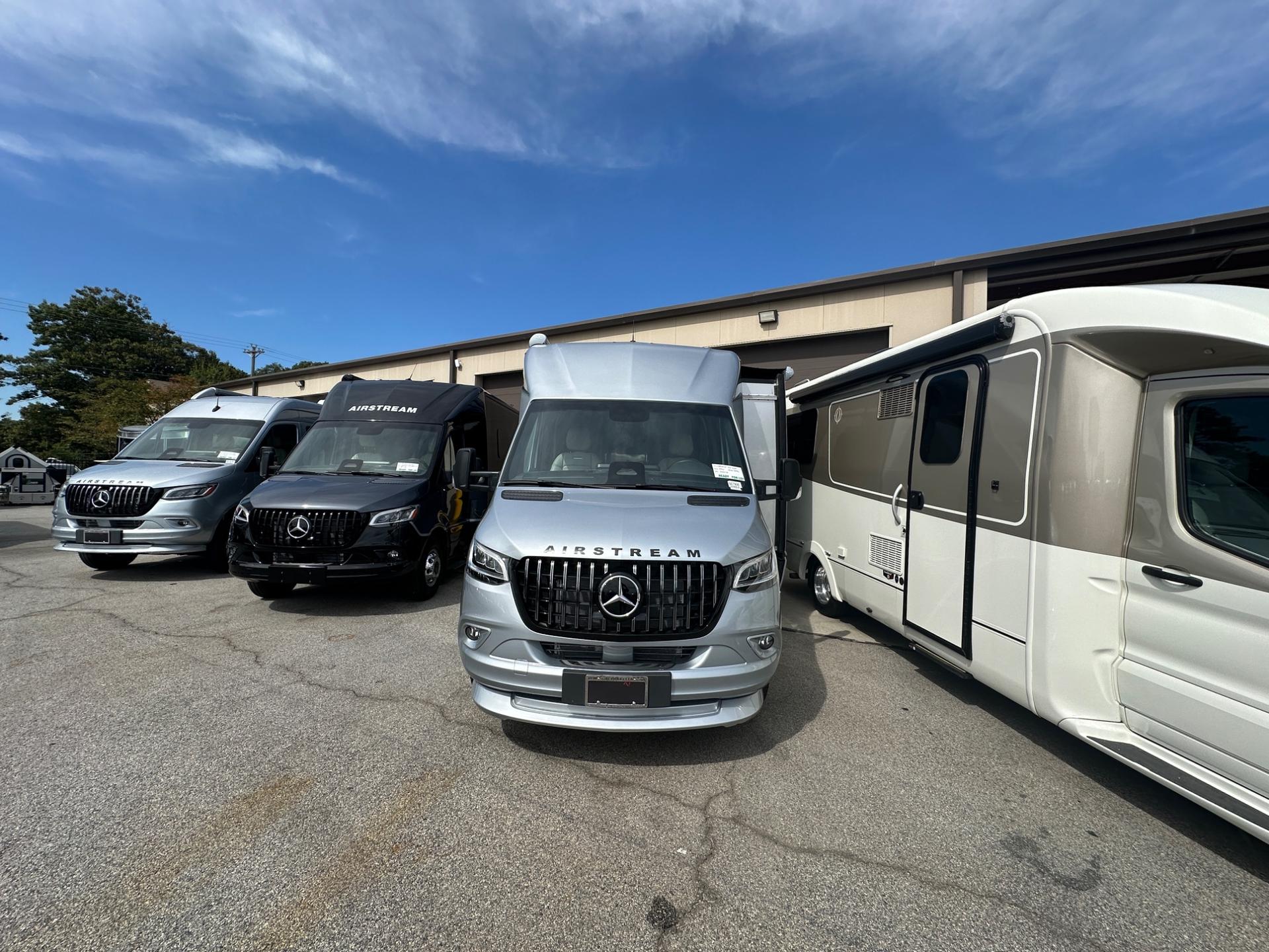 2026 Airstream 2026 Airstream Atlas - thumbnail 8