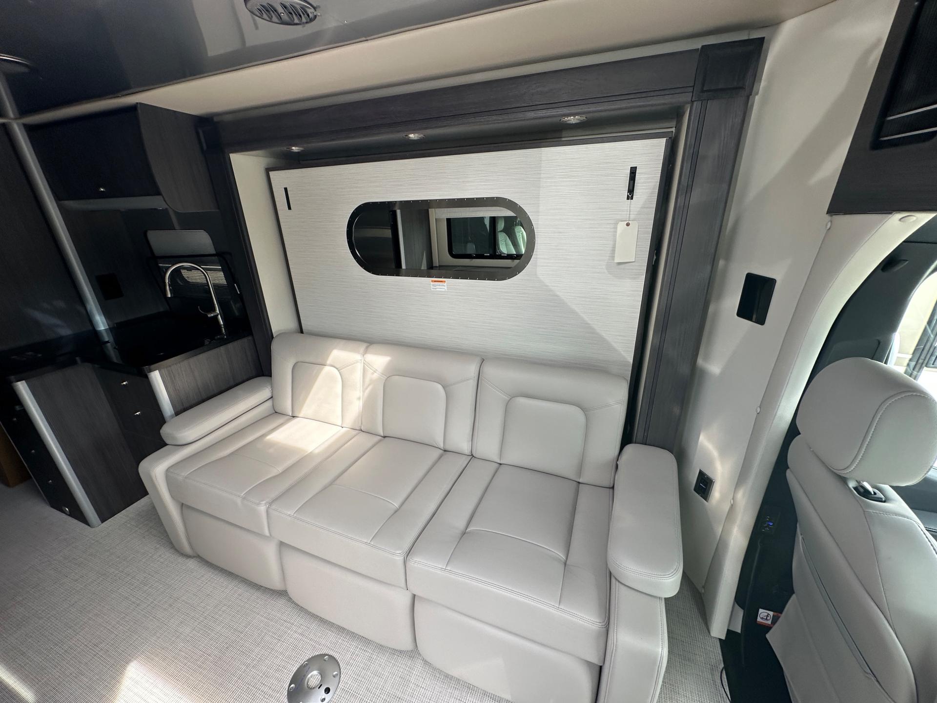 2026 Airstream 2026 Airstream Atlas - thumbnail 13