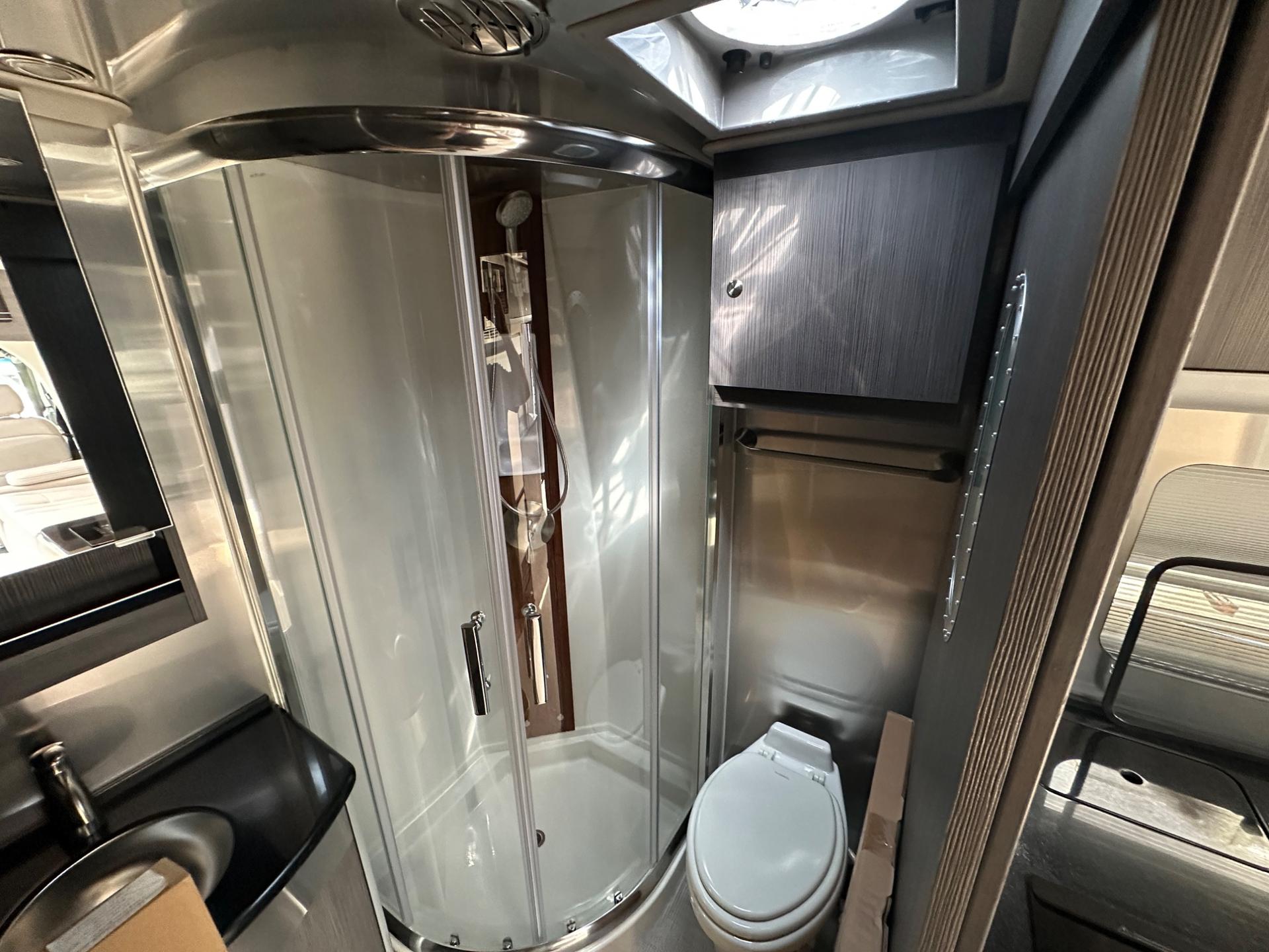 2026 Airstream 2026 Airstream Atlas - thumbnail 23