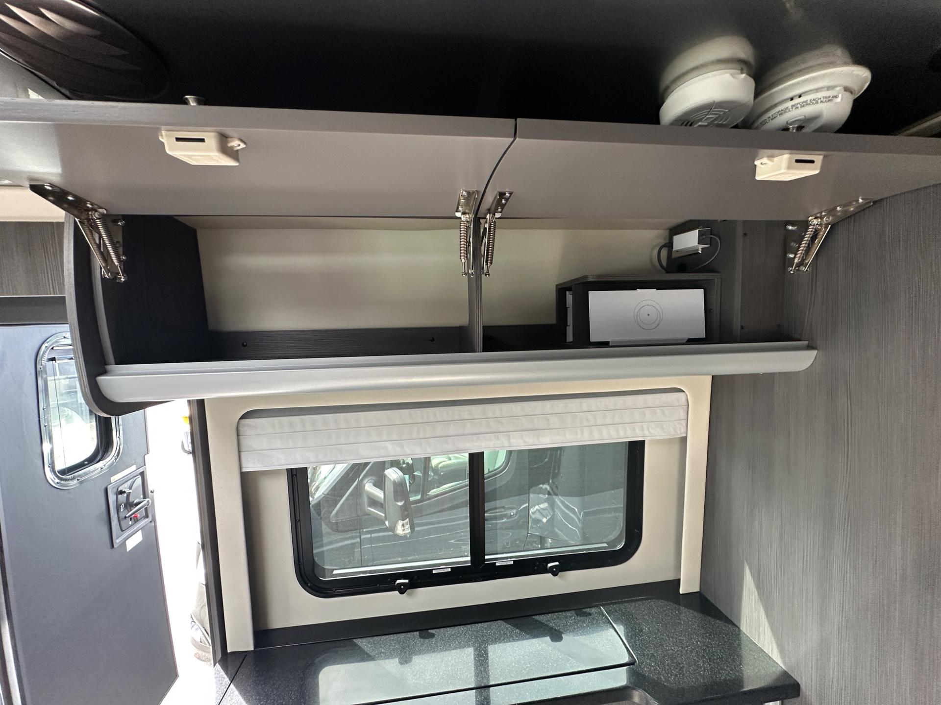 2026 Airstream 2026 Airstream Atlas - thumbnail 26