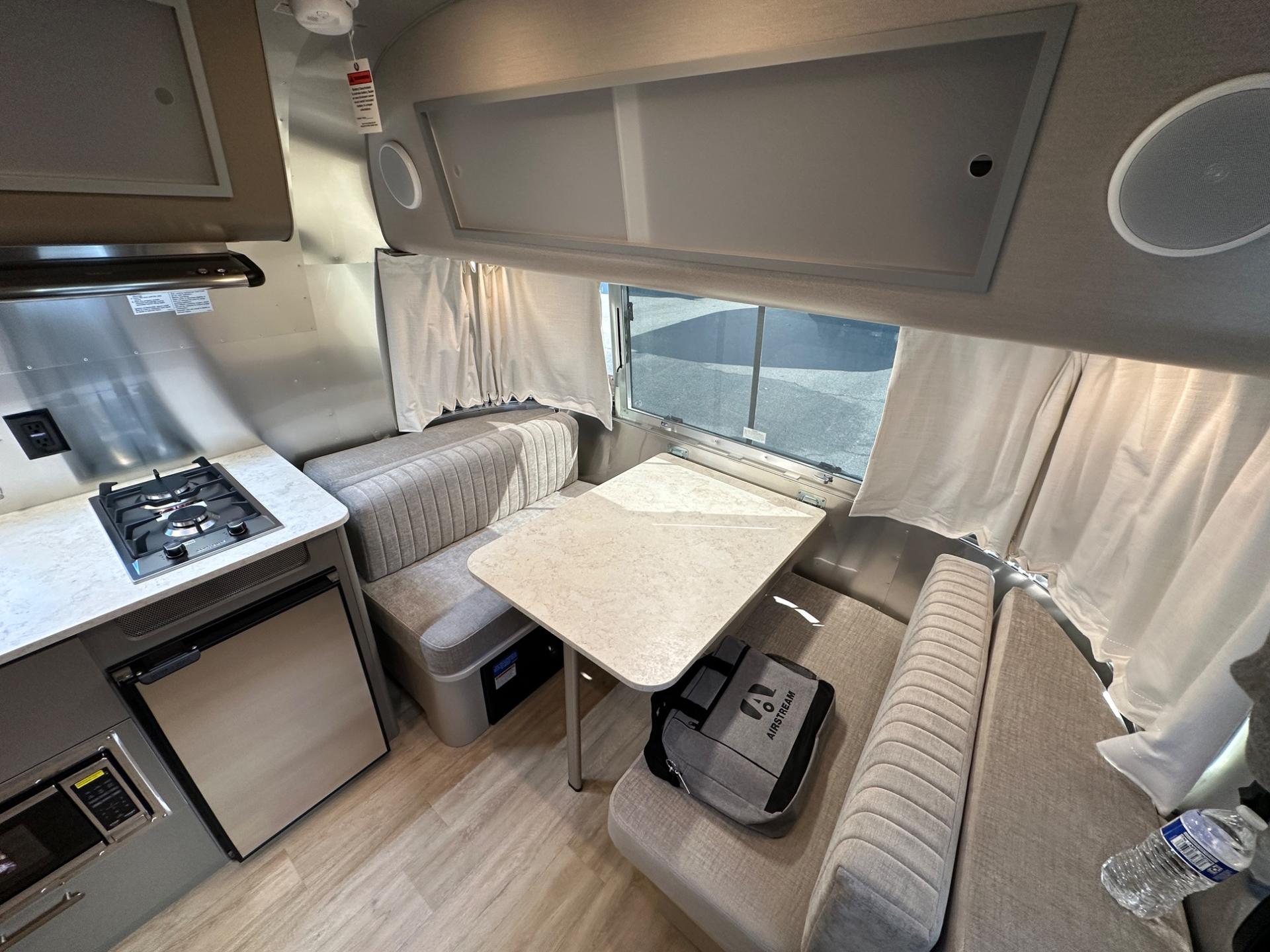 2027 Airstream 2027 Airstream Caravel - thumbnail 13
