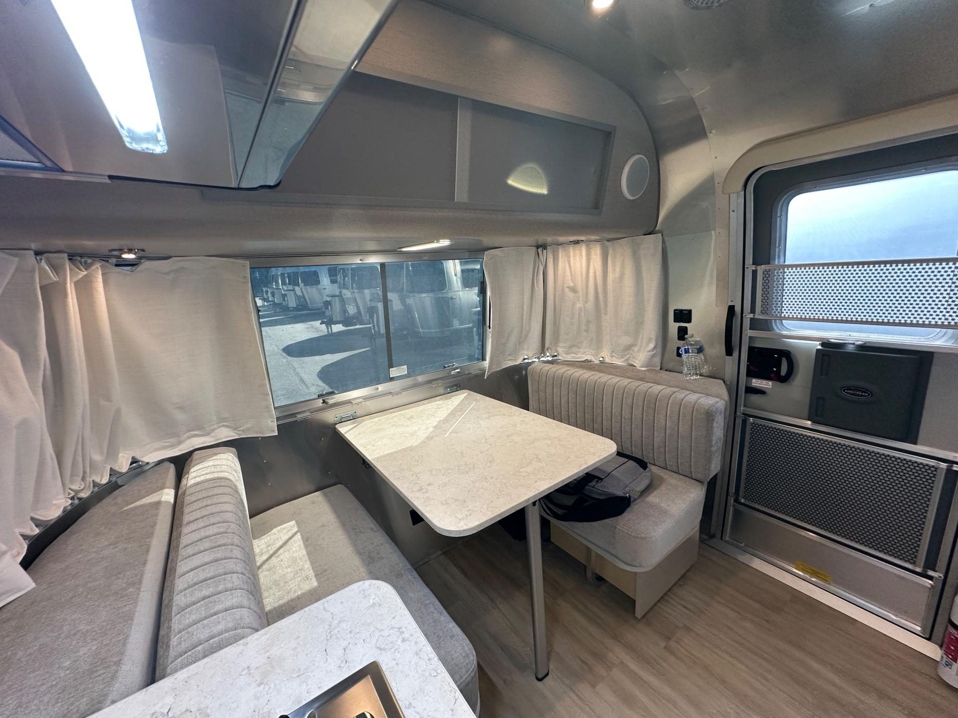 2027 Airstream 2027 Airstream Caravel - thumbnail 11