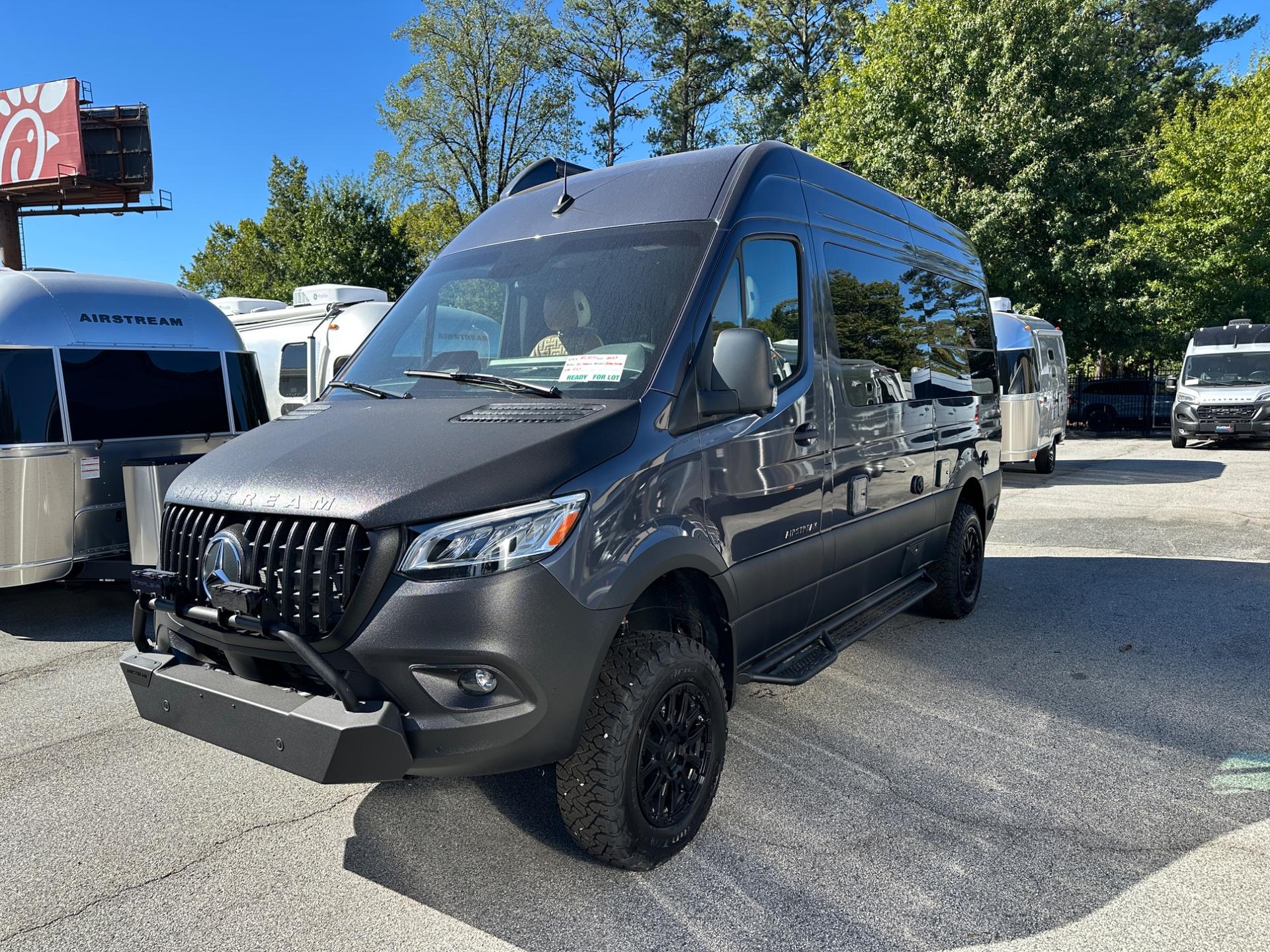 2027 Airstream 2027 Airstream Interstate - thumbnail 9