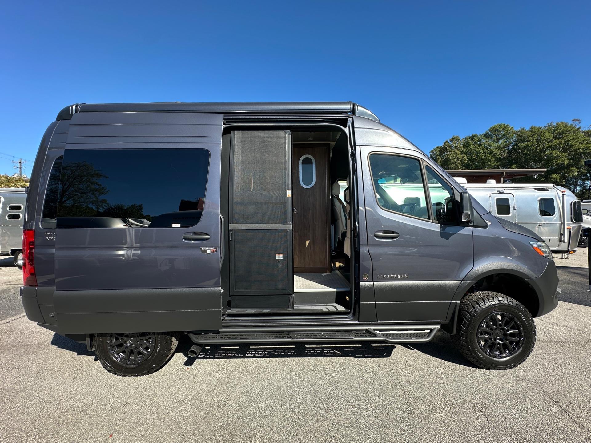 2027 Airstream 2027 Airstream Interstate - thumbnail 12