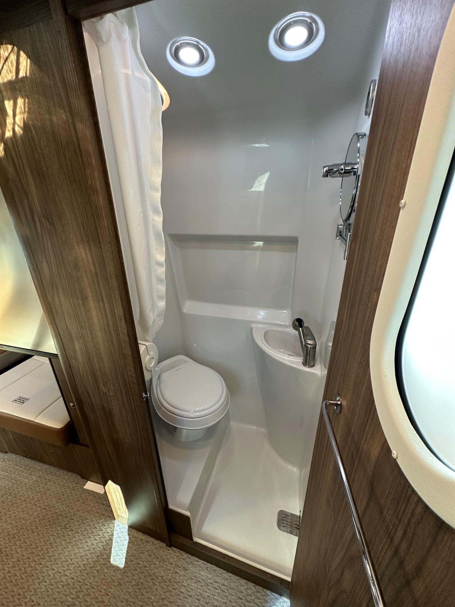 2027 Airstream 2027 Airstream Interstate - thumbnail 22
