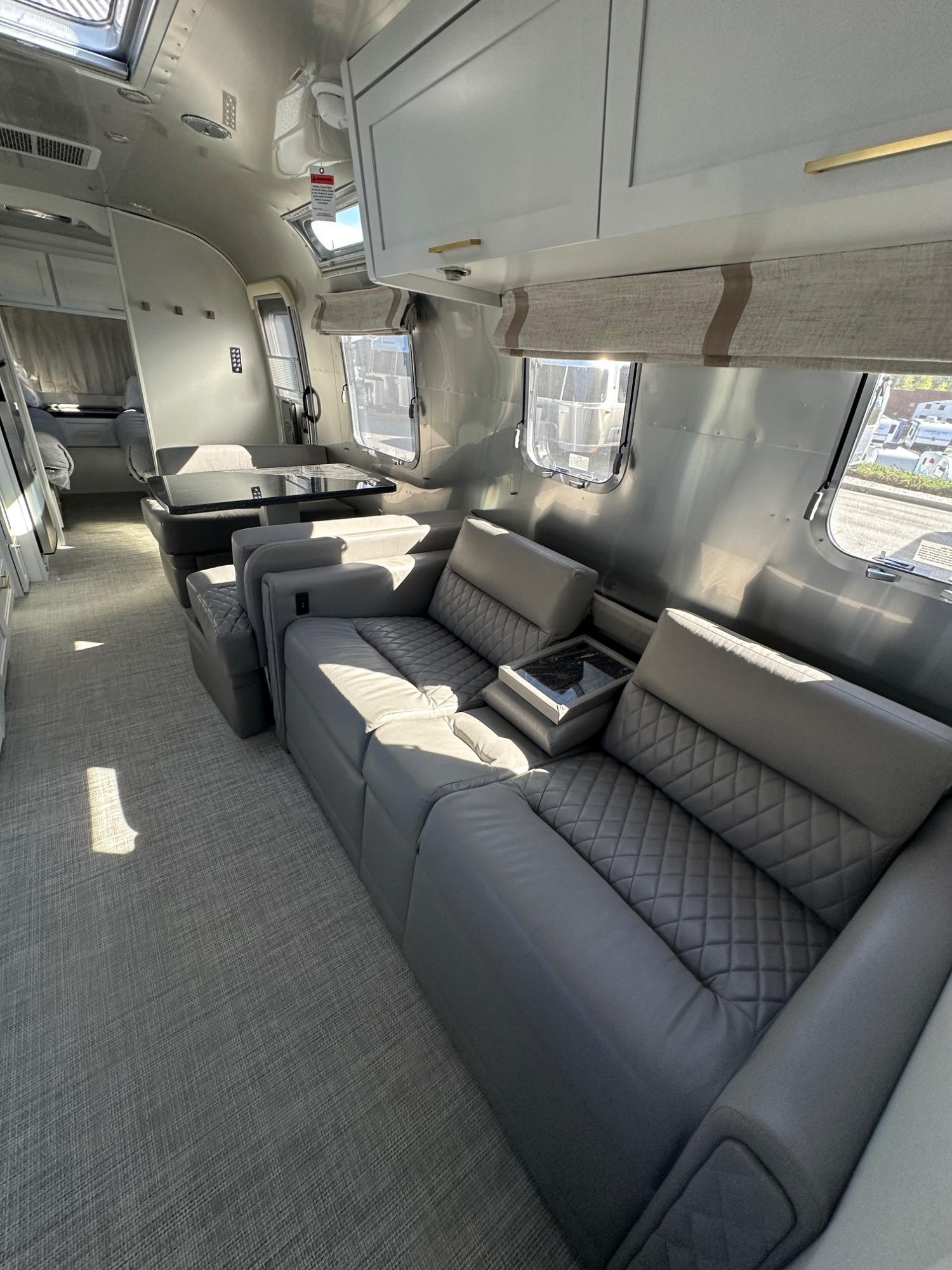 2027 Airstream 2027 Airstream Classic - thumbnail 7