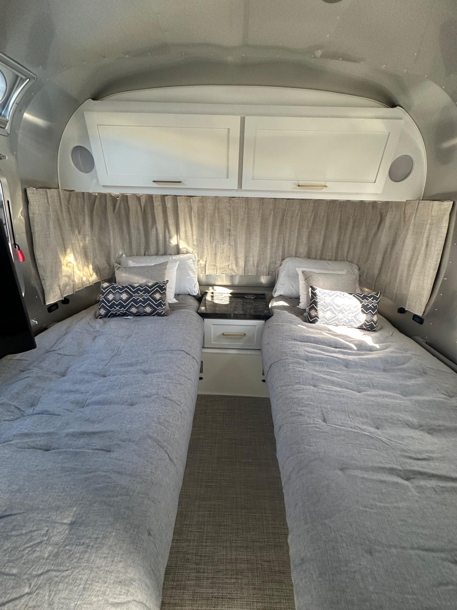 2027 Airstream 2027 Airstream Classic - thumbnail 11