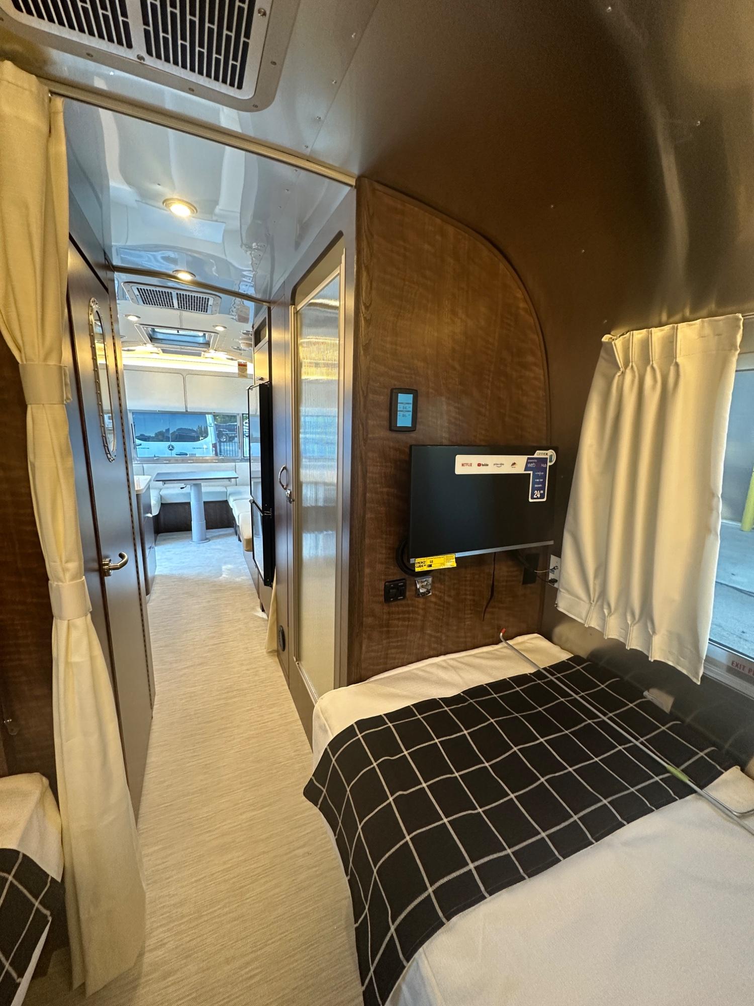 2027 Airstream 2027 Airstream Globetrotter - thumbnail 13