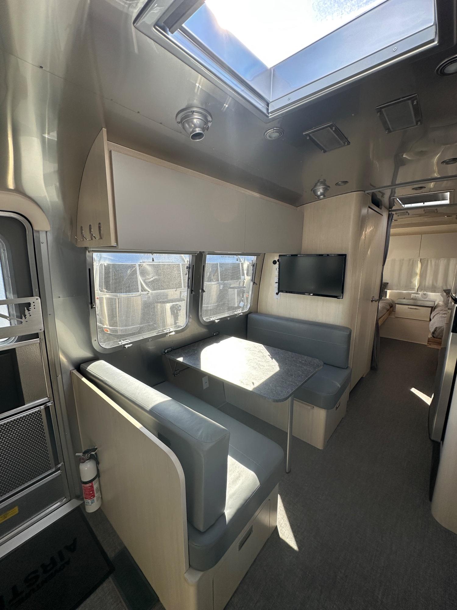 2023 Airstream 2023 Airstream Flying Cloud - thumbnail 7