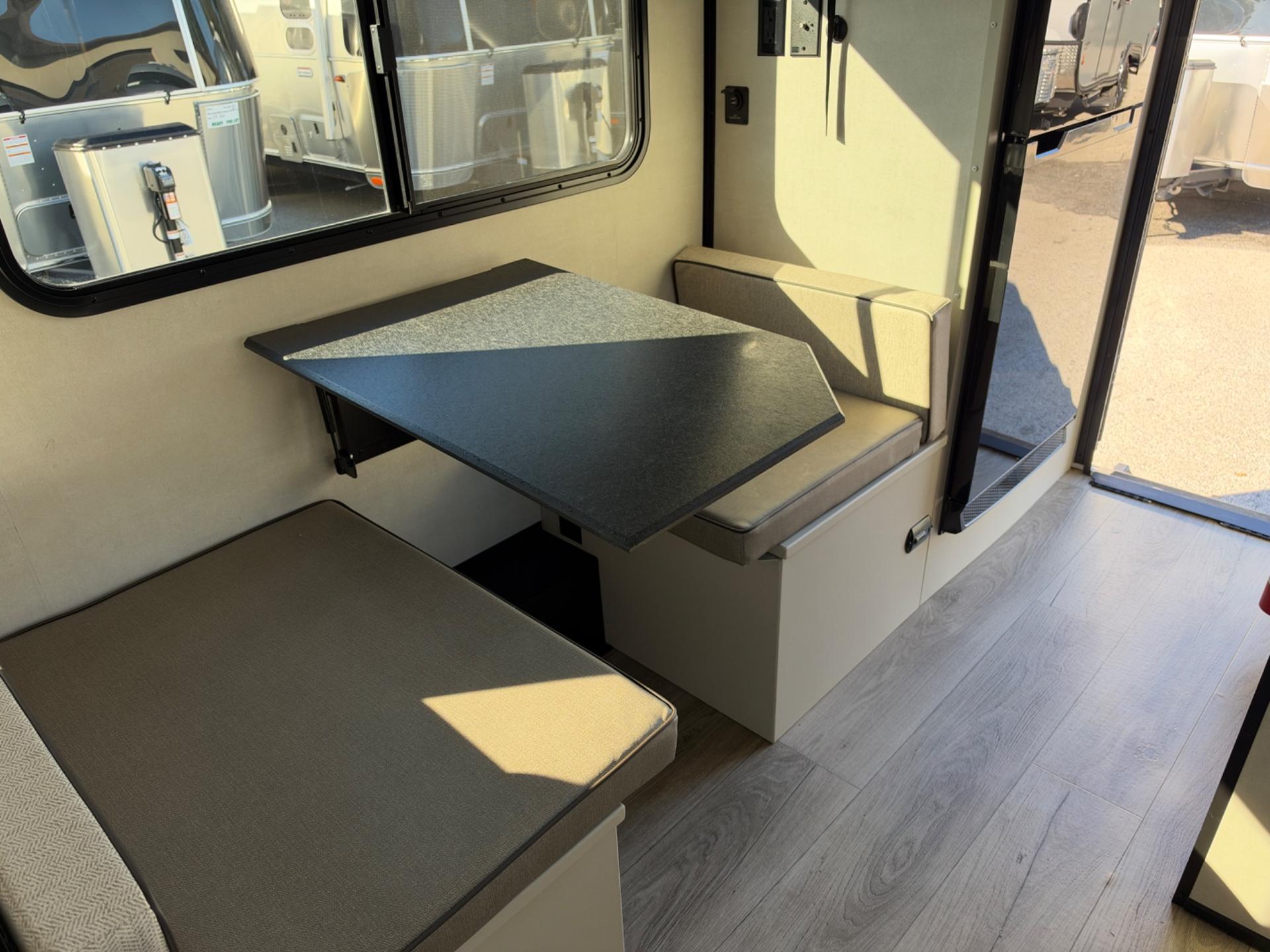 2025 Encore RV 2025 Encore RV Revue - thumbnail 10