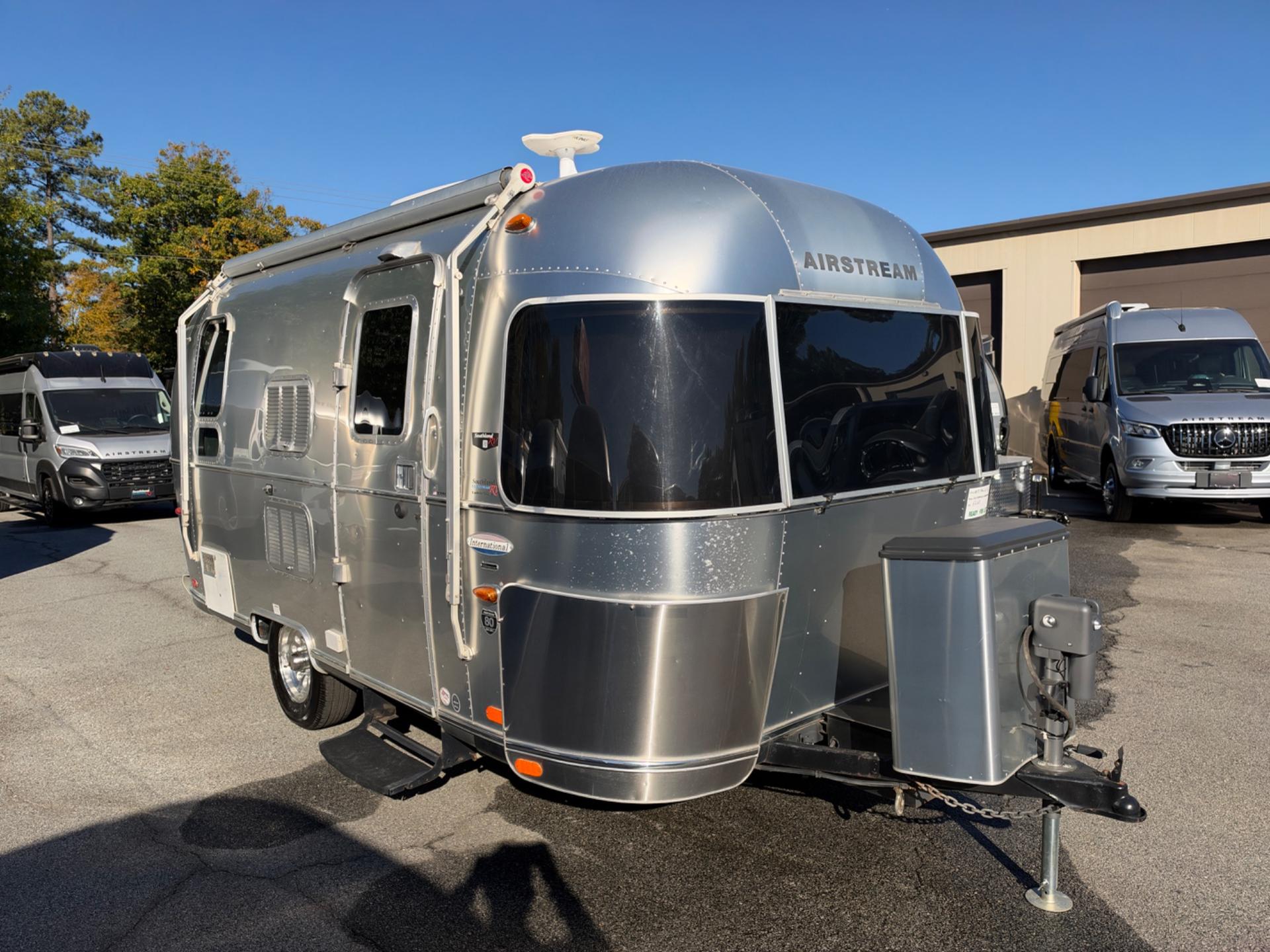 2012 Airstream International Signature 19