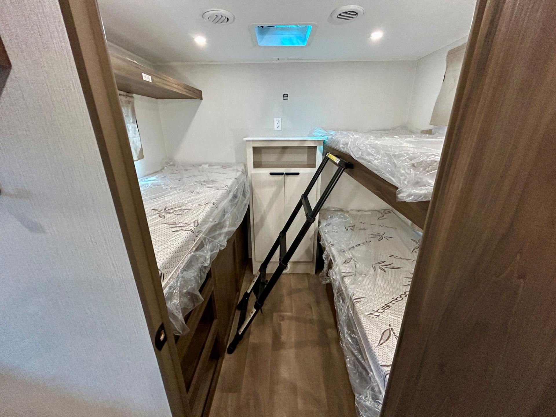 2026 Winnebago 2026 Winnebago Access - thumbnail 18