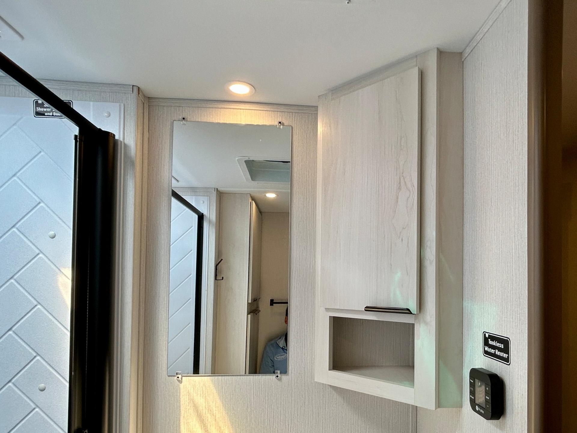 2026 Winnebago 2026 Winnebago Access - thumbnail 28