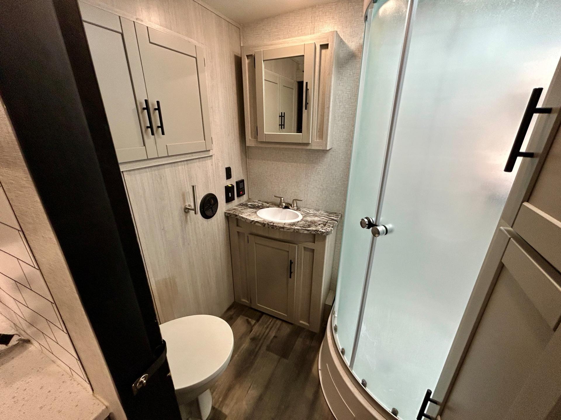 2024 CrossRoads RV 2024 CrossRoads RV Sunset Trail - thumbnail 20