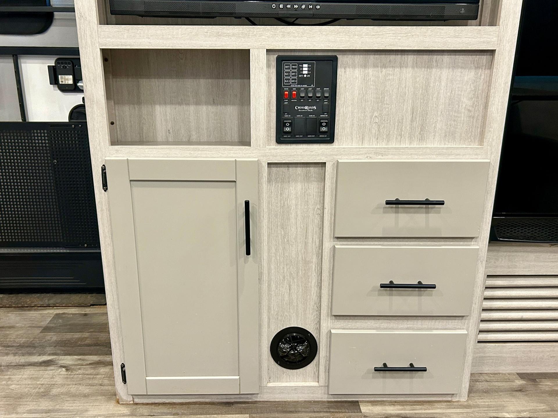 2024 CrossRoads RV 2024 CrossRoads RV Sunset Trail - thumbnail 11