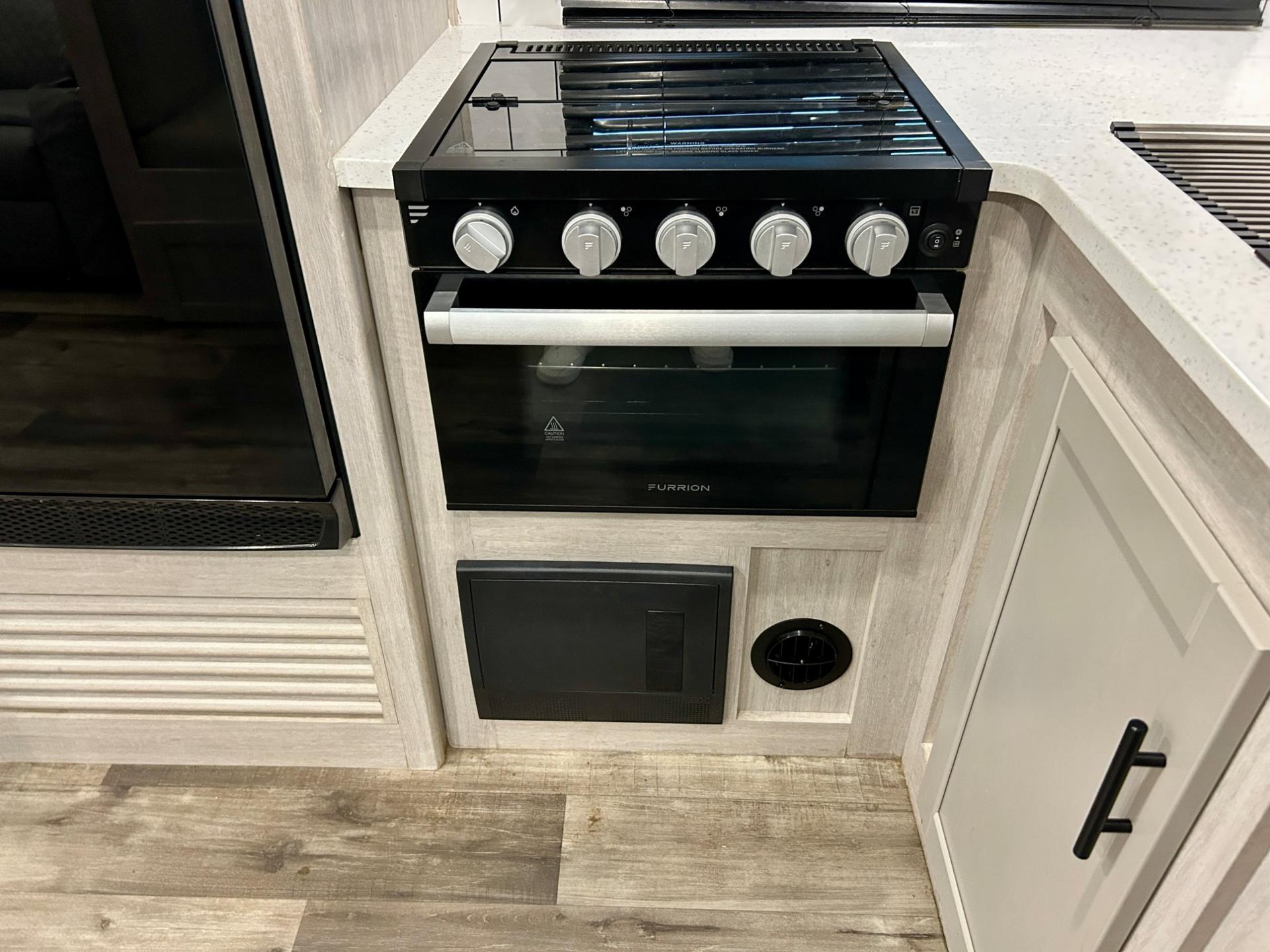 2024 CrossRoads RV 2024 CrossRoads RV Sunset Trail - thumbnail 16