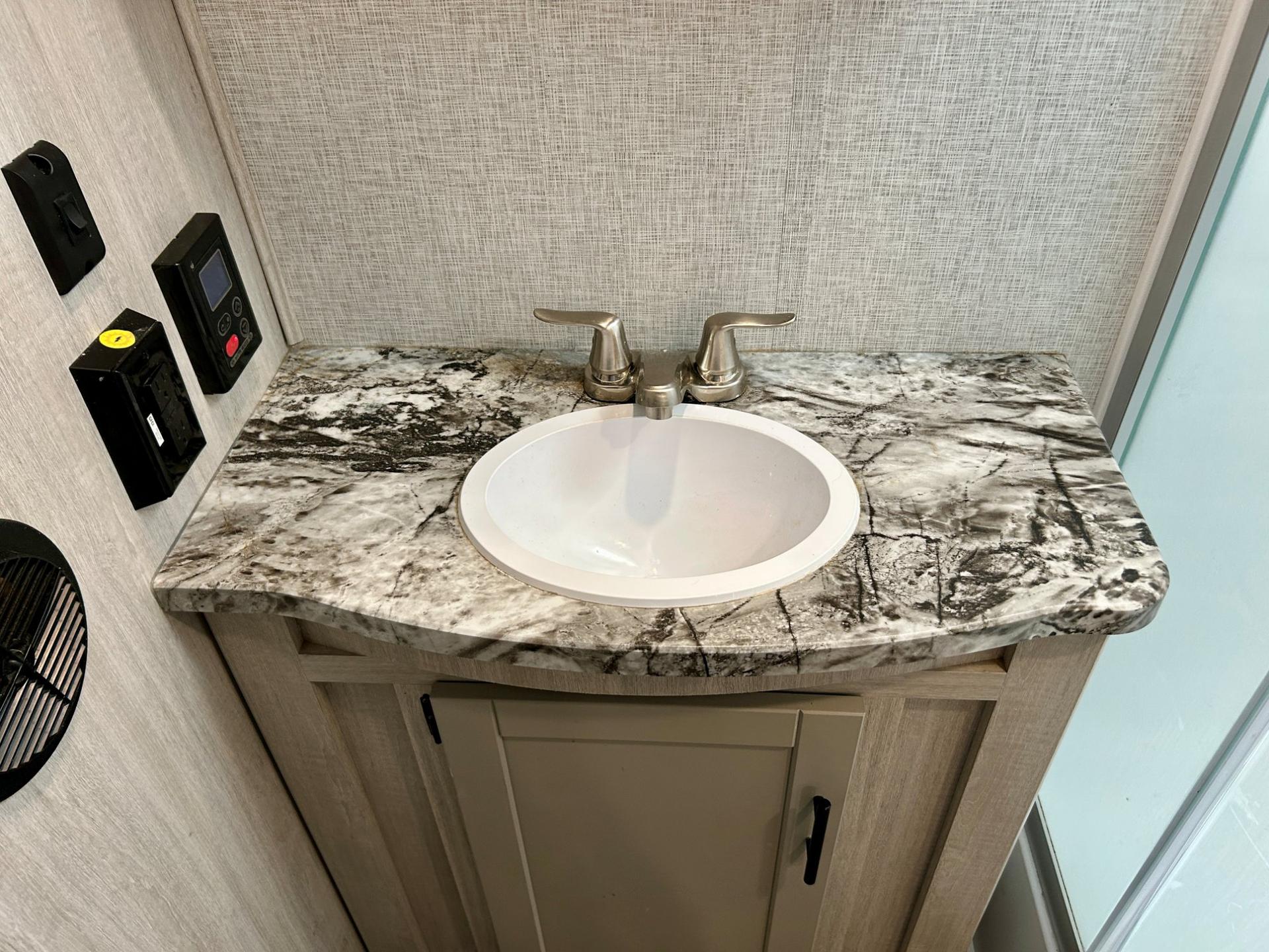 2024 CrossRoads RV 2024 CrossRoads RV Sunset Trail - thumbnail 23