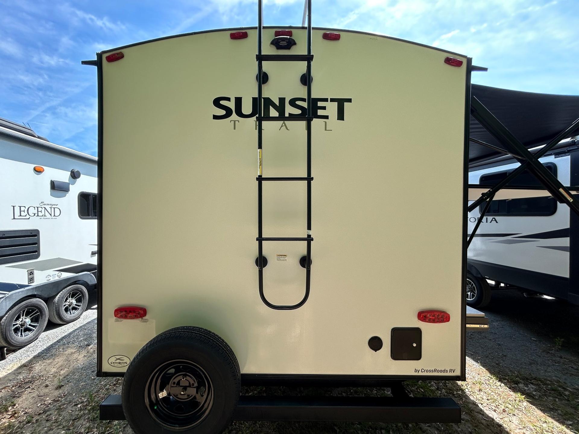 2024 CrossRoads RV 2024 CrossRoads RV Sunset Trail - thumbnail 38