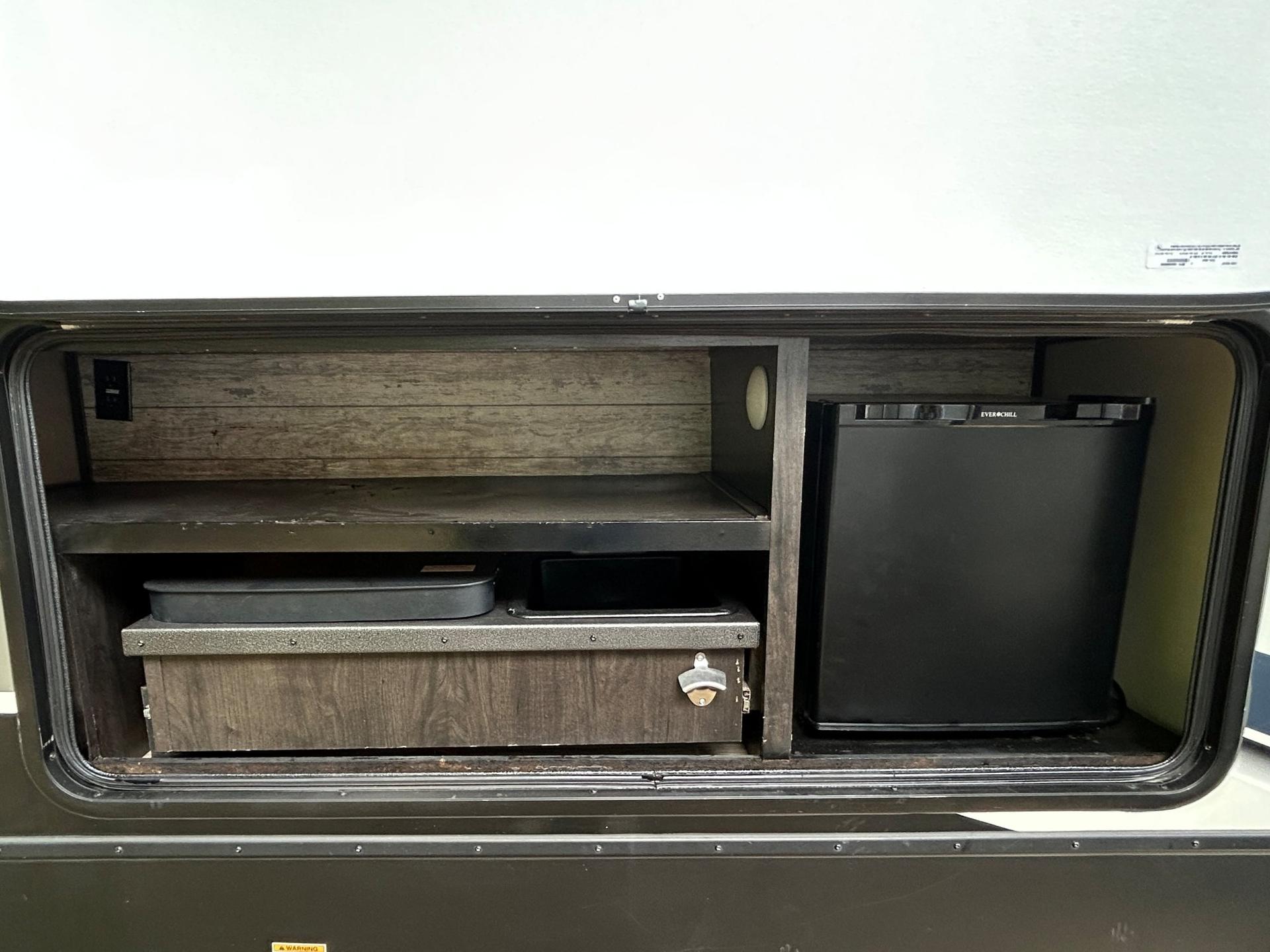 2020 Forest River 2020 Forest River Surveyor Legend - thumbnail 29