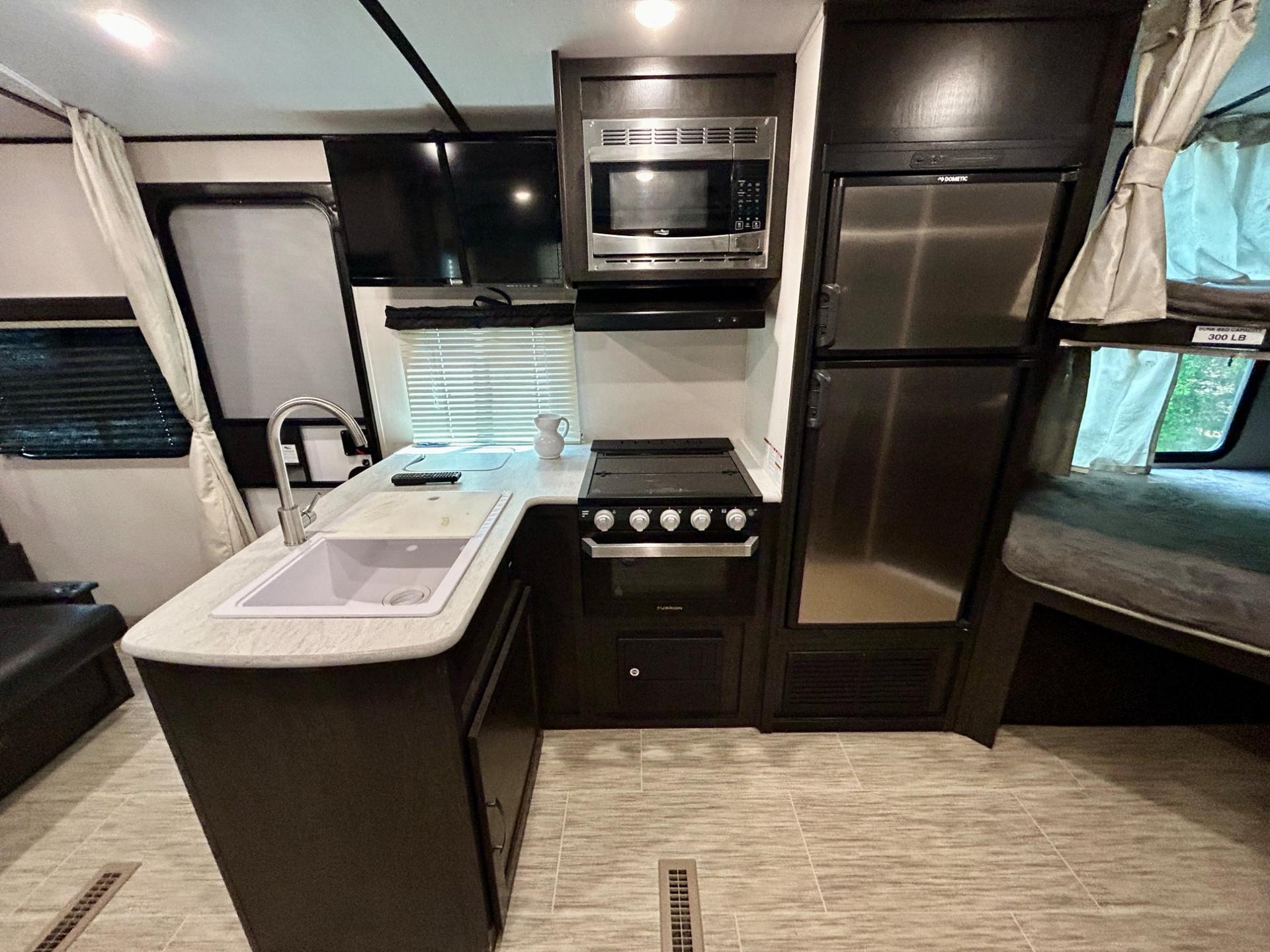 2020 Forest River 2020 Forest River Surveyor Legend - thumbnail 9