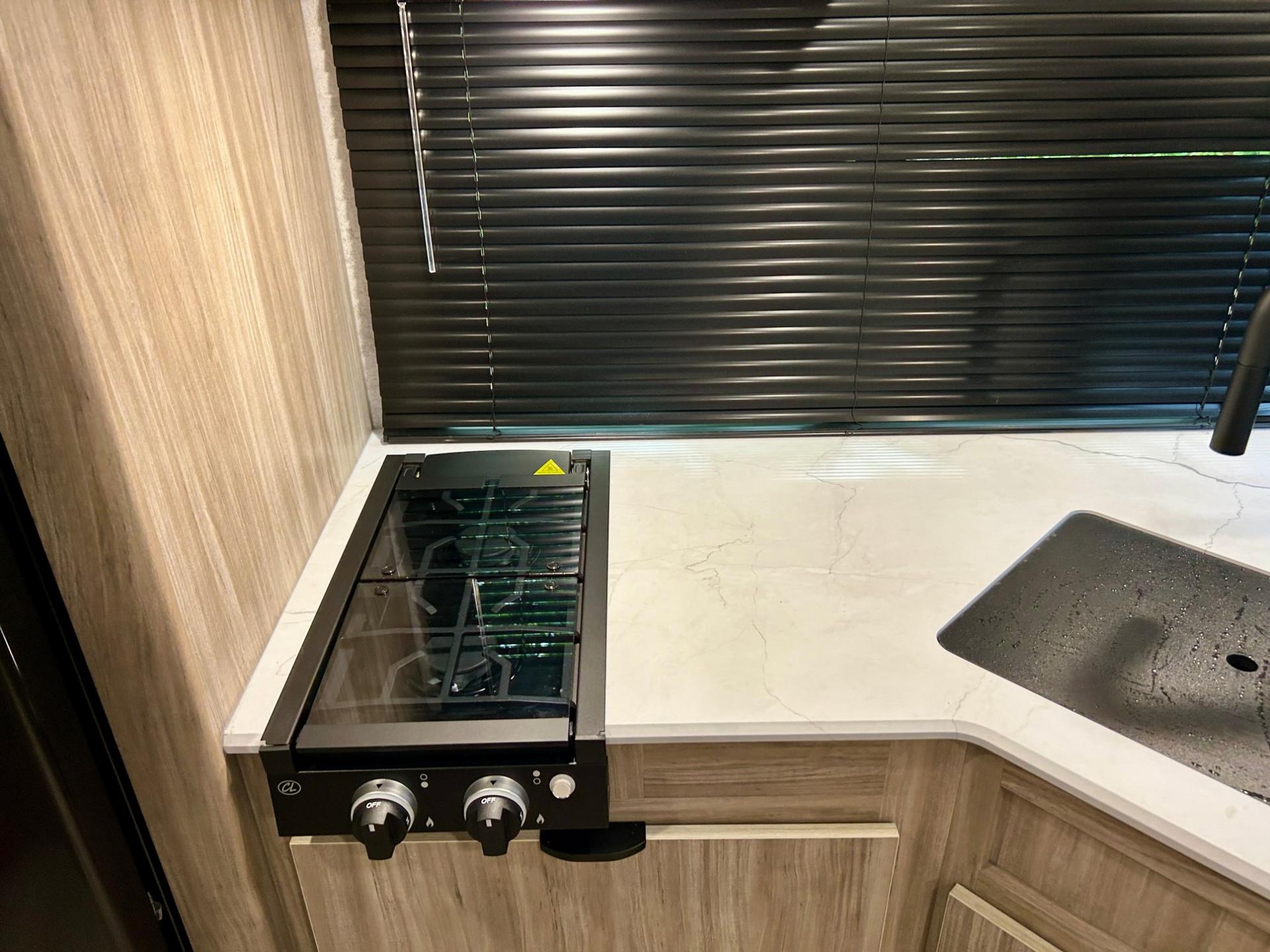 2024 Winnebago 2024 Winnebago M-Series - thumbnail 14