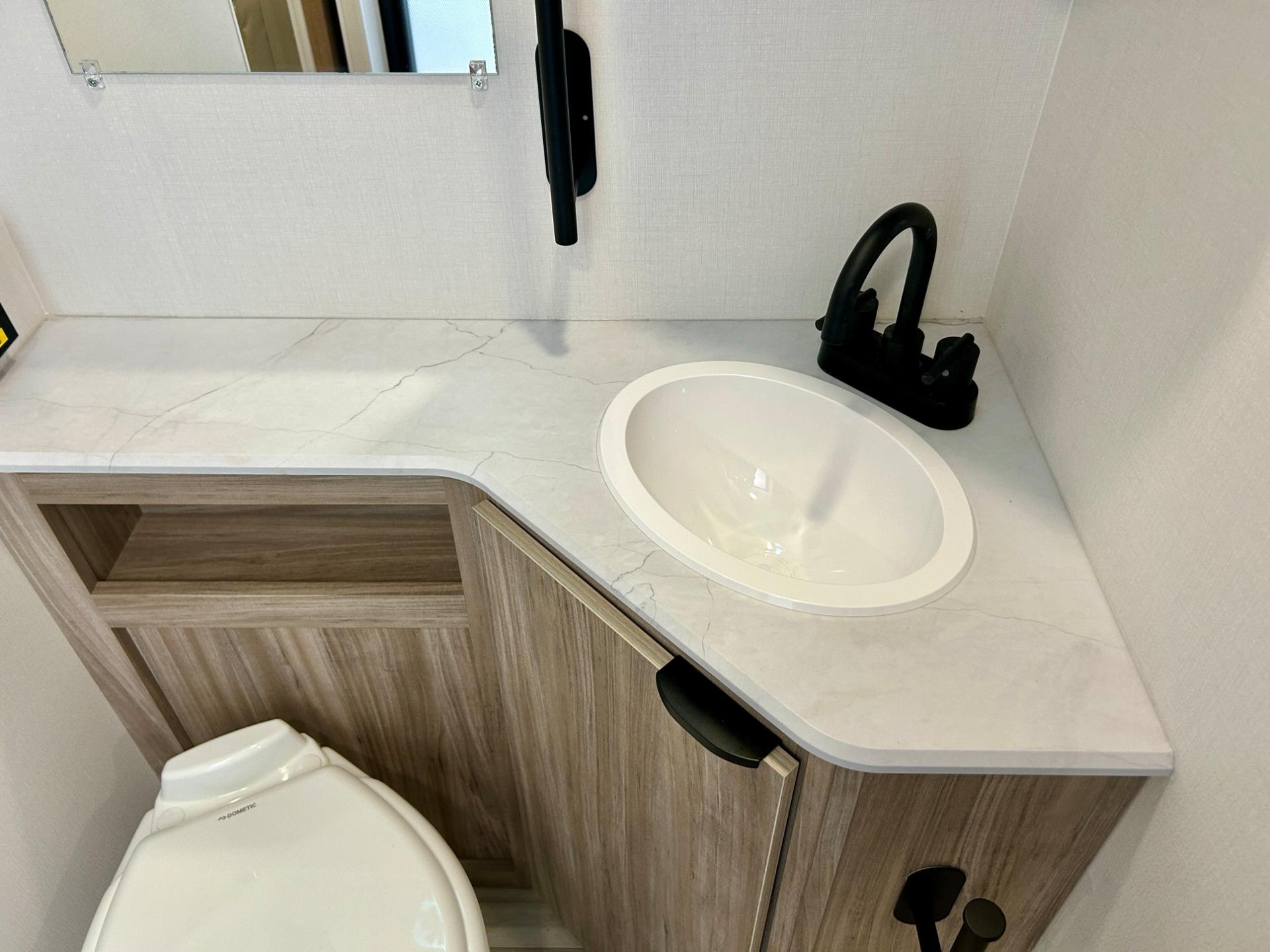 2024 Winnebago 2024 Winnebago M-Series - thumbnail 25