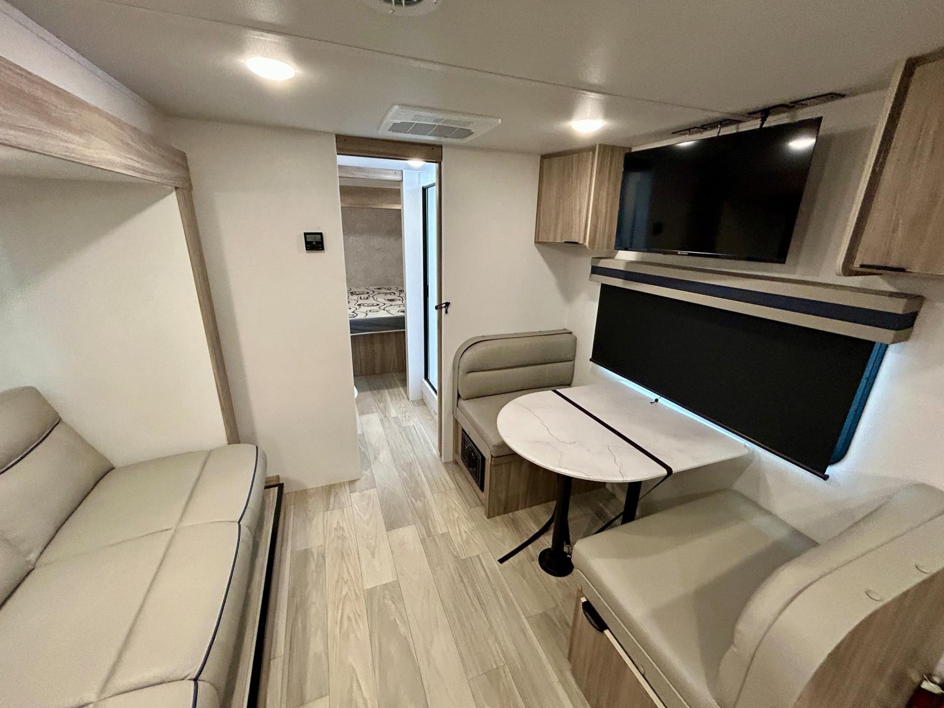 2024 Winnebago 2024 Winnebago M-Series - thumbnail 3