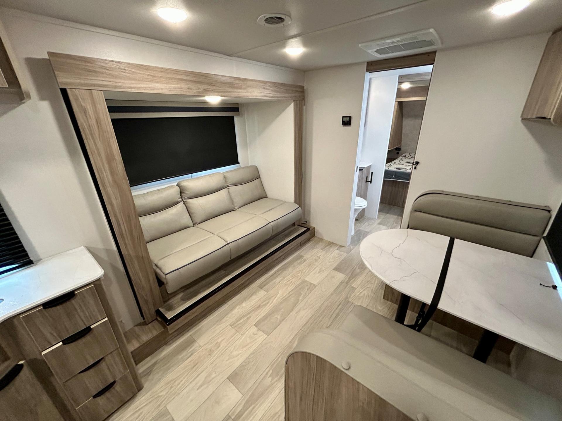 2024 Winnebago 2024 Winnebago M-Series - thumbnail 2