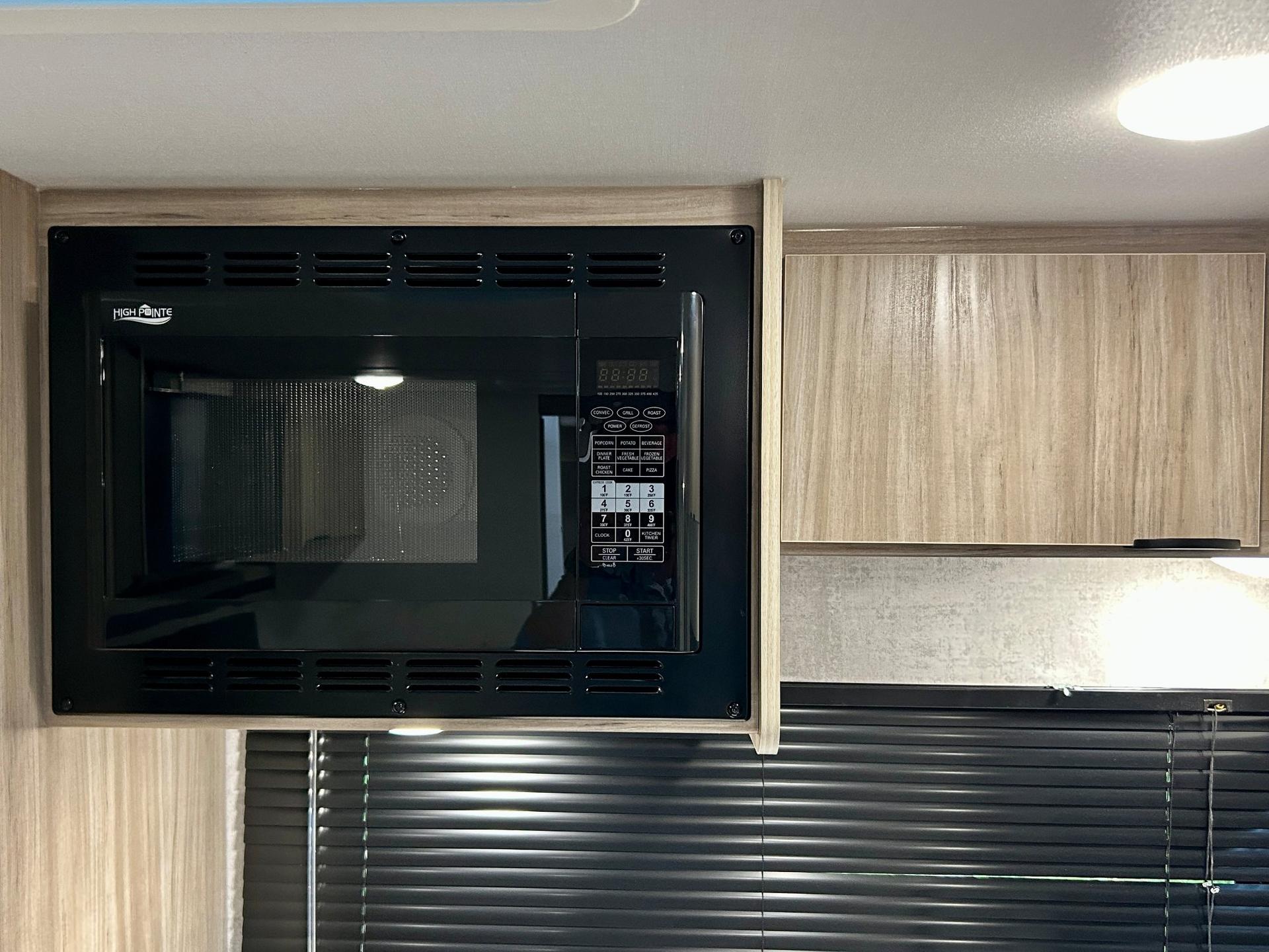 2024 Winnebago 2024 Winnebago M-Series - thumbnail 12