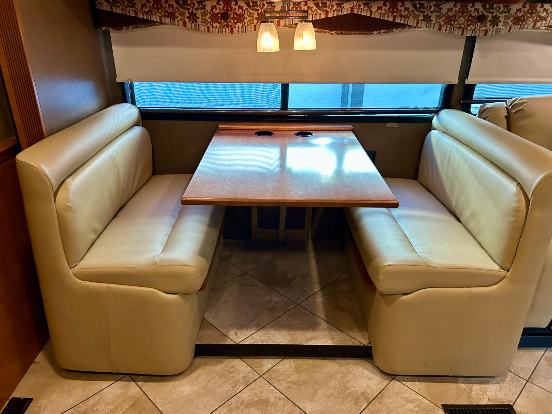 2018 Winnebago 2018 Winnebago Sunova - thumbnail 10