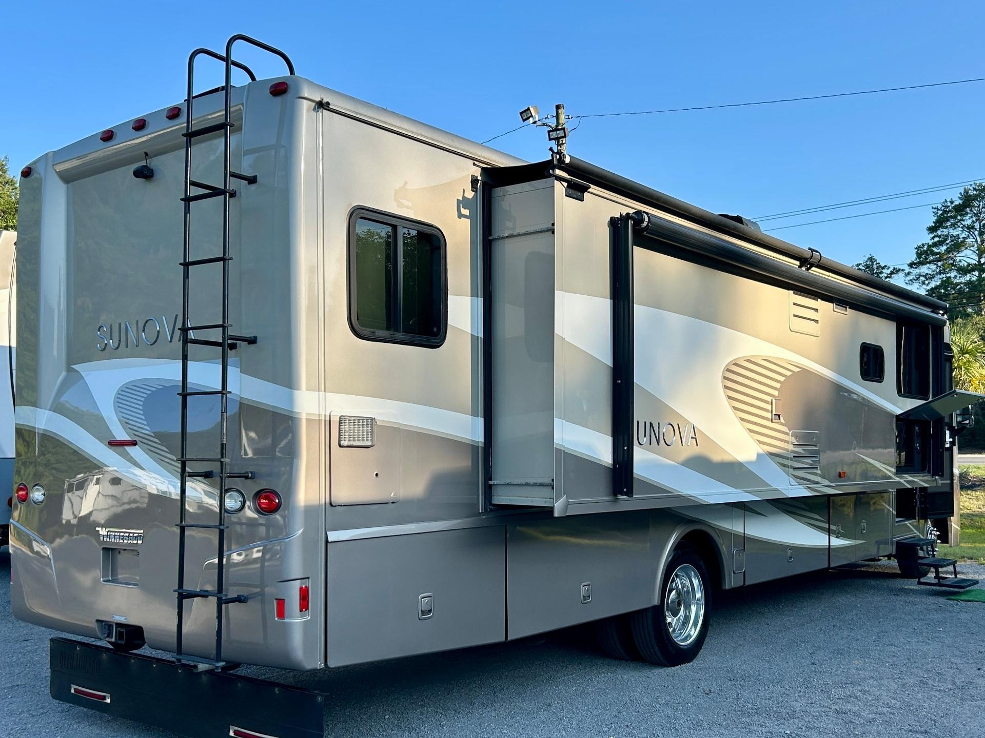 2018 Winnebago 2018 Winnebago Sunova - thumbnail 65