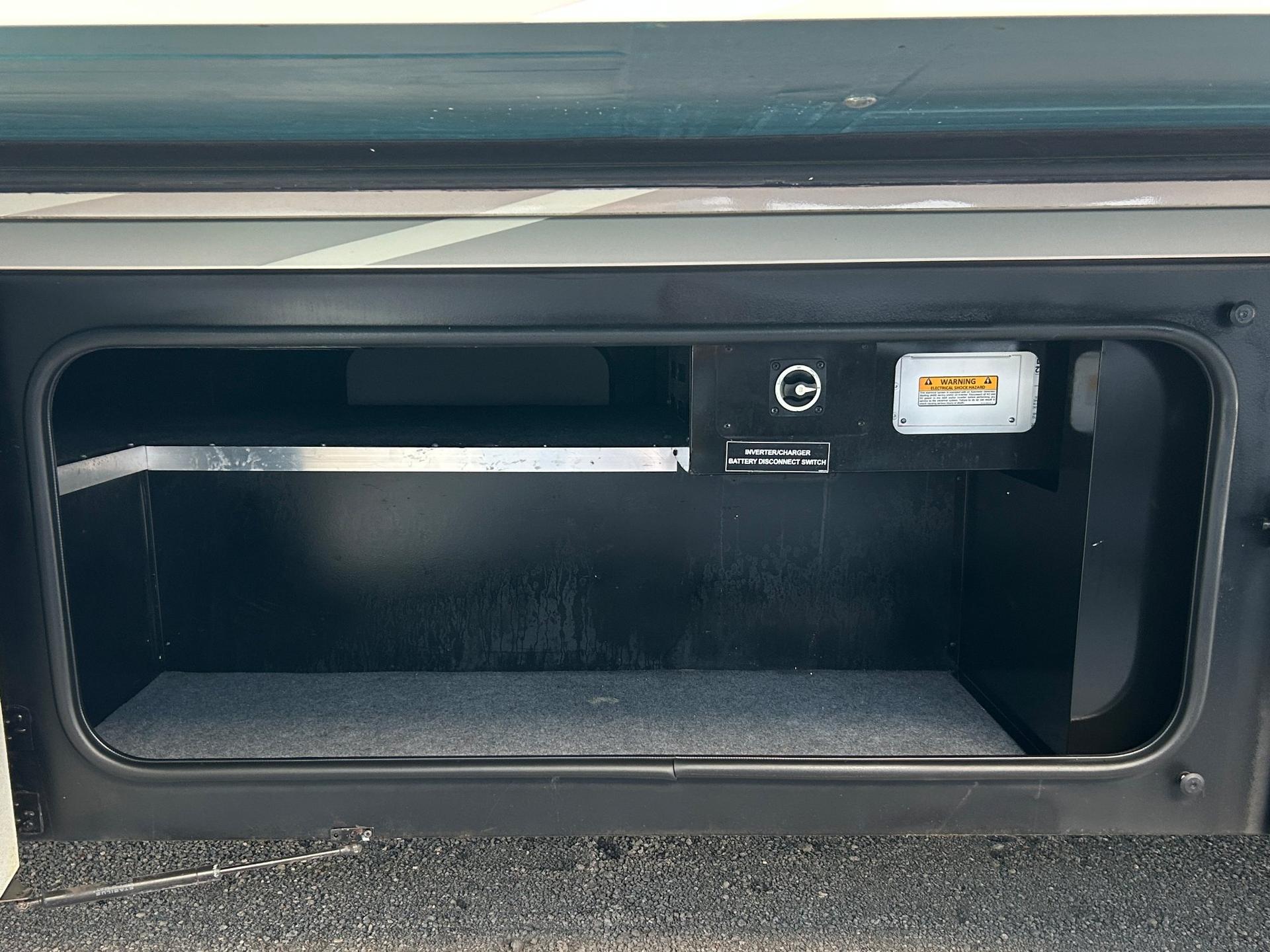 2018 Winnebago 2018 Winnebago Sunova - thumbnail 56