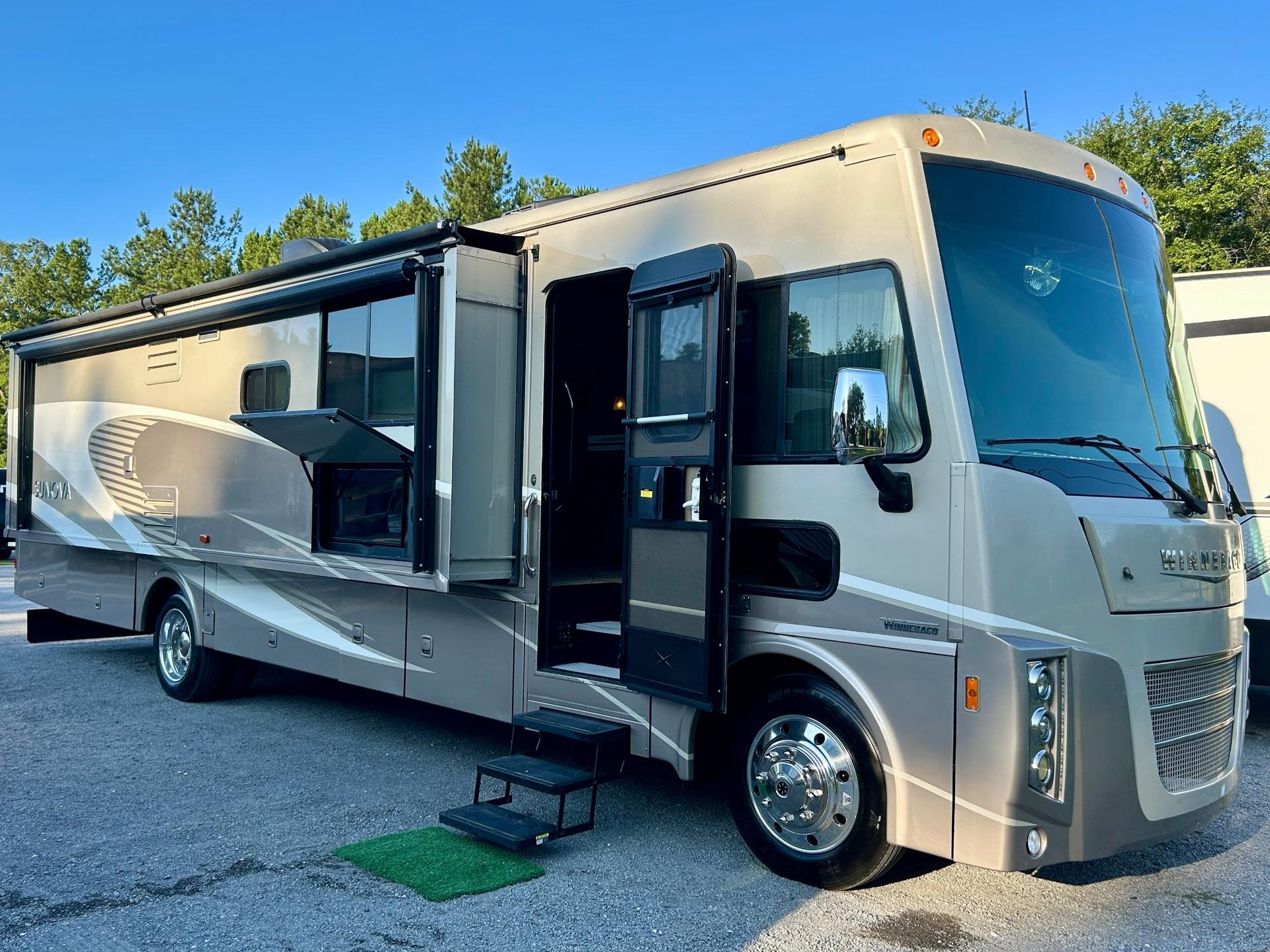 2018 Winnebago Sunova 36Z