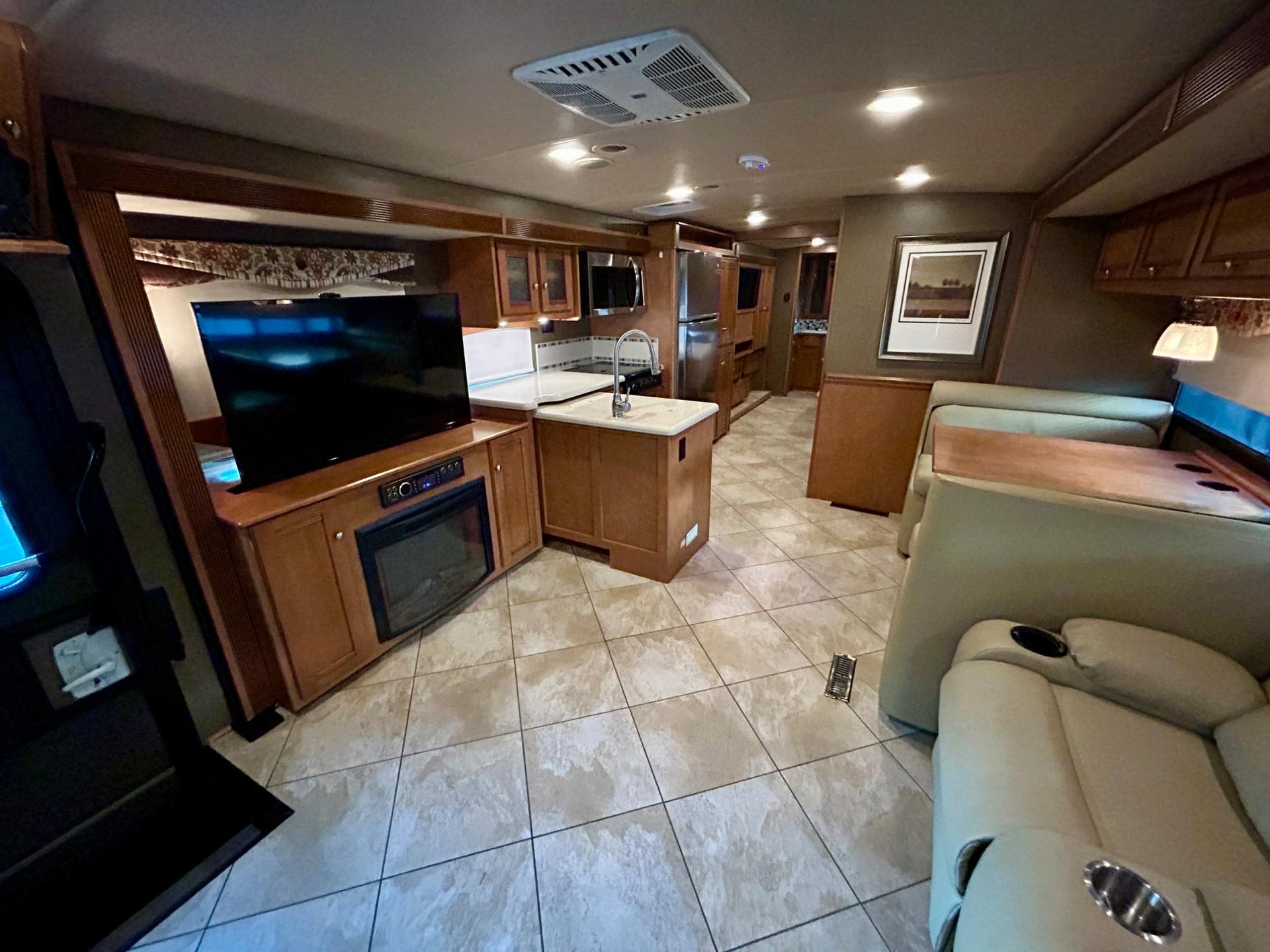 2018 Winnebago 2018 Winnebago Sunova - thumbnail 4