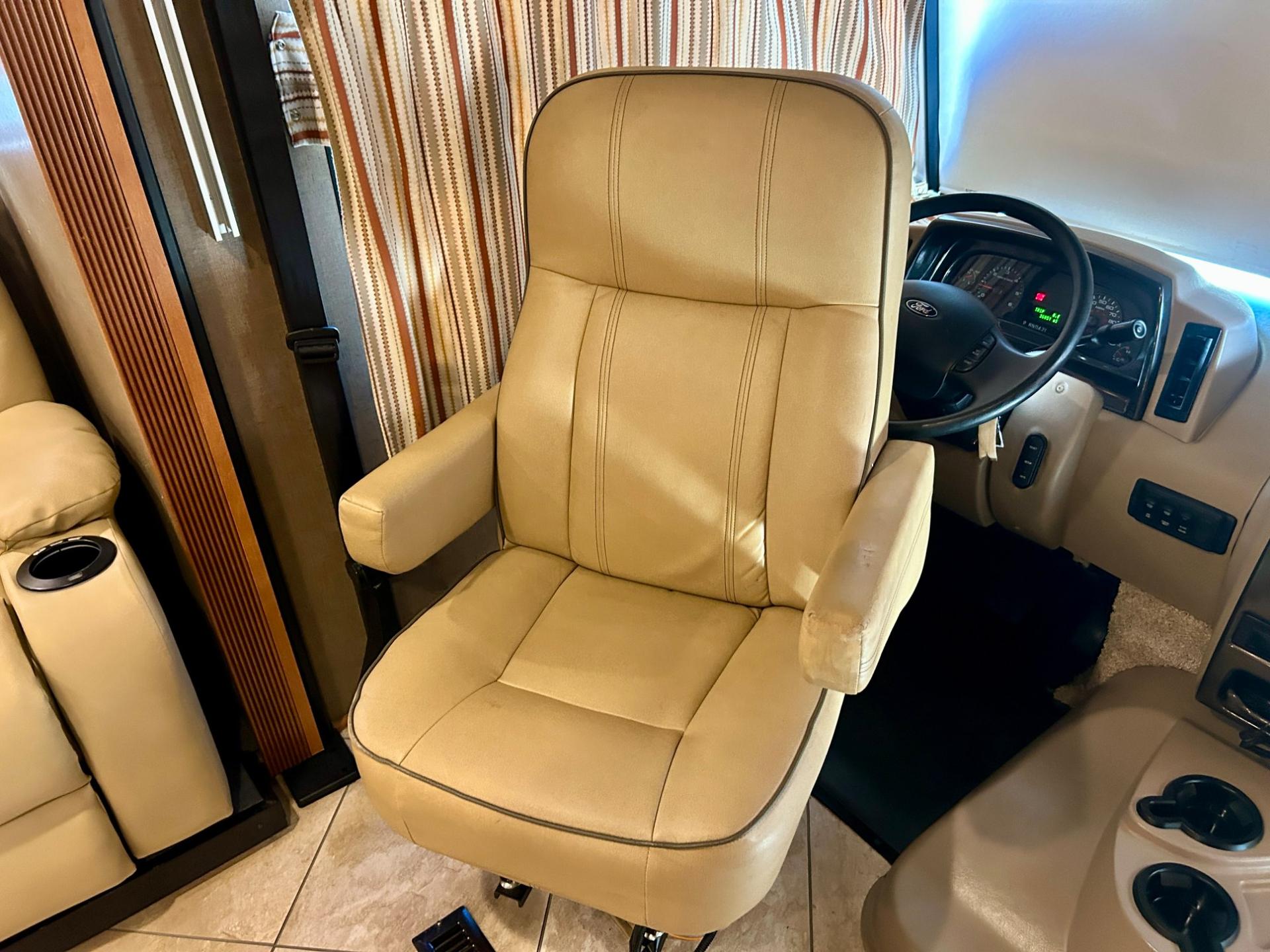 2018 Winnebago 2018 Winnebago Sunova - thumbnail 43