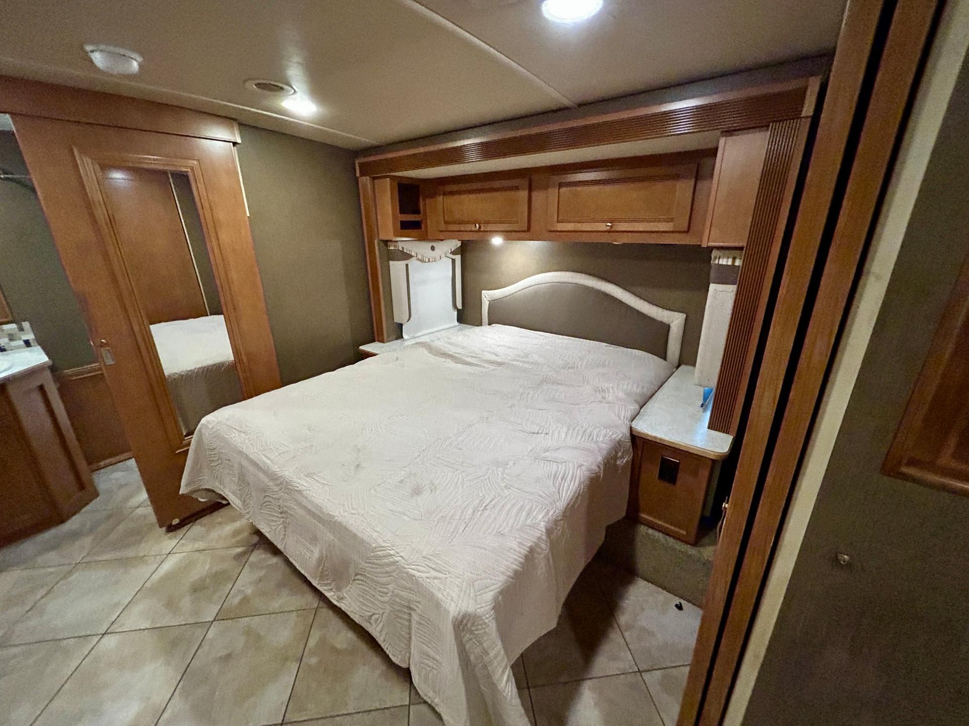 2018 Winnebago 2018 Winnebago Sunova - thumbnail 27