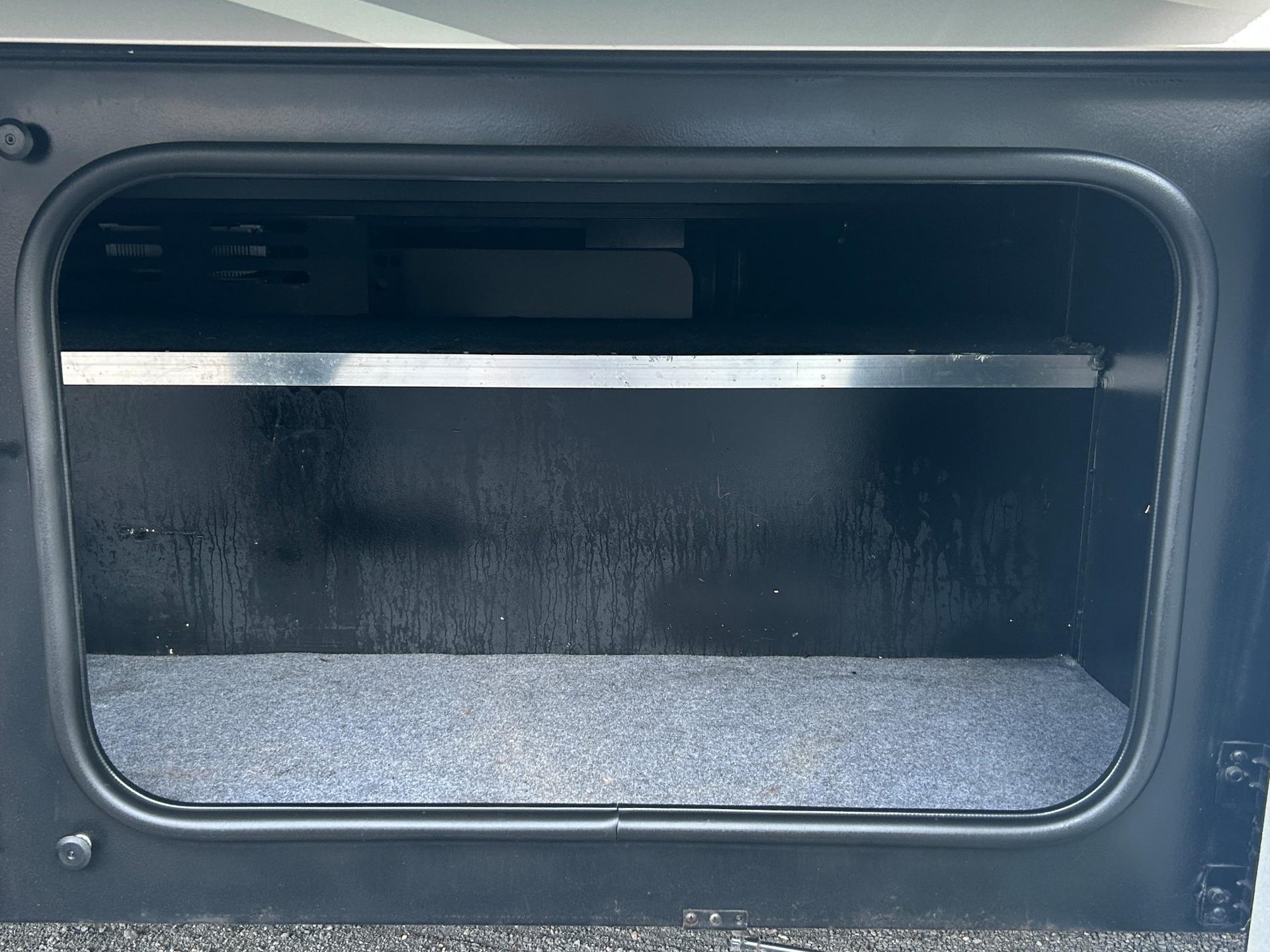 2018 Winnebago 2018 Winnebago Sunova - thumbnail 52